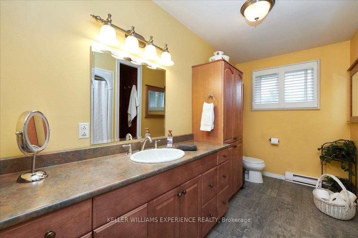 140 SWITZER Street photo 13