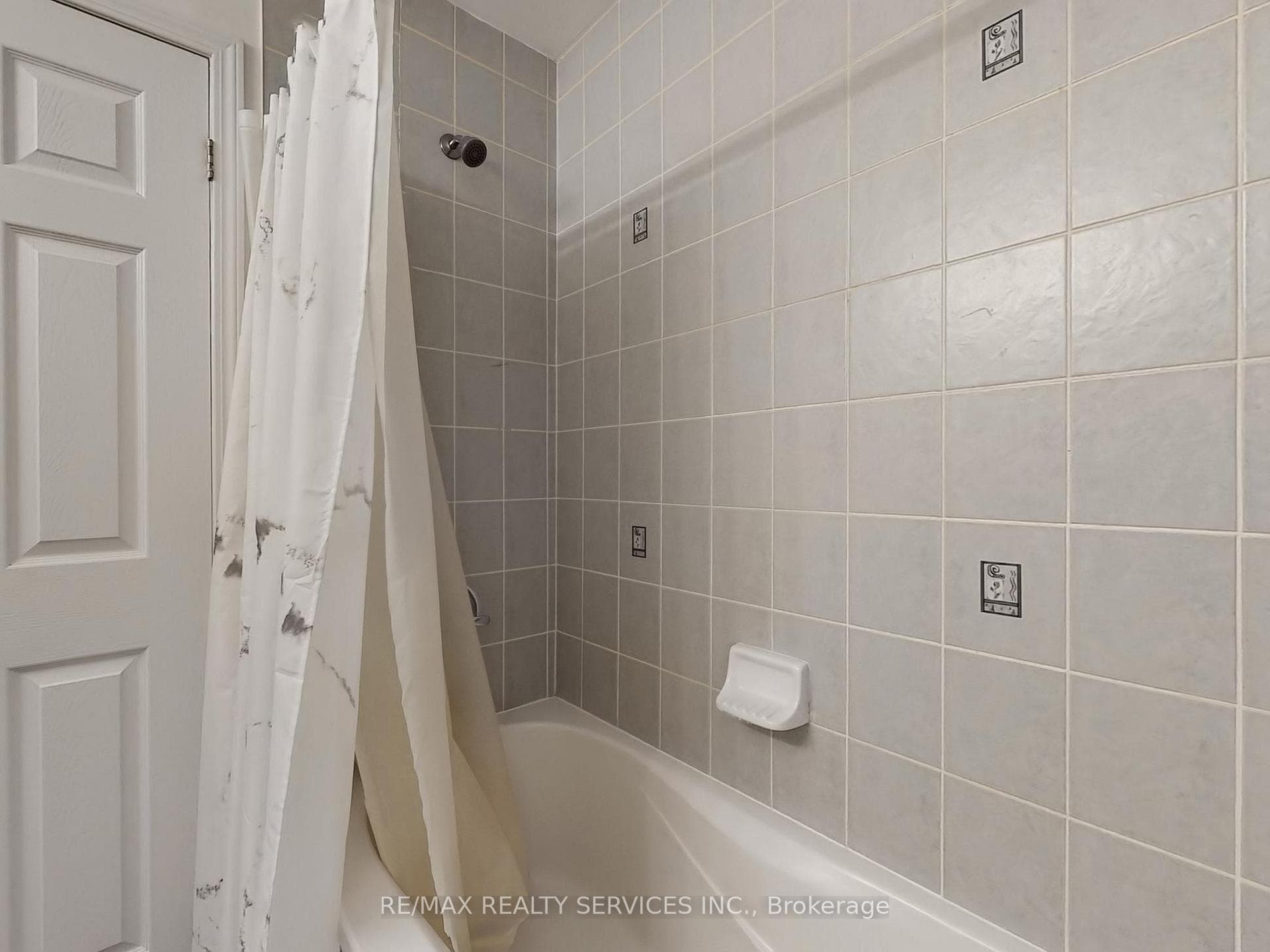 37 Bloom Drive photo 36