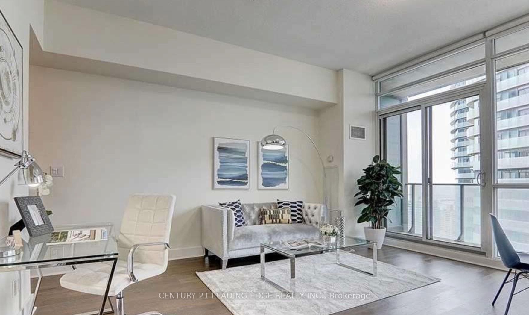55 Bremner Boulevard Unit 3611 photo 7