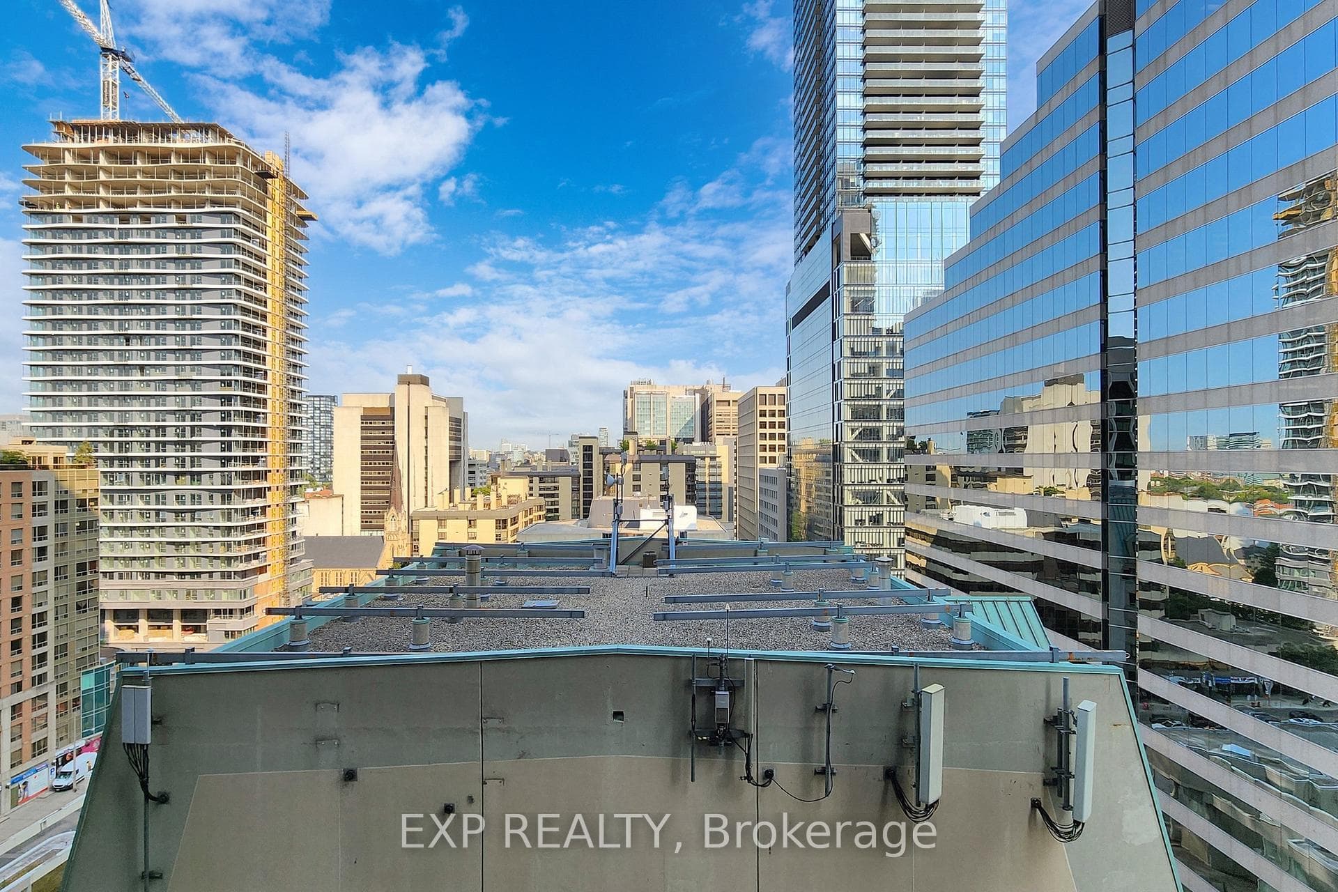 238 Simcoe Street Unit 1302 photo 15