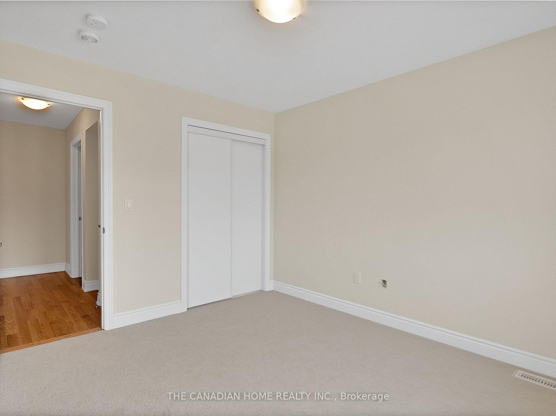 12 Marvin Avenue photo 32