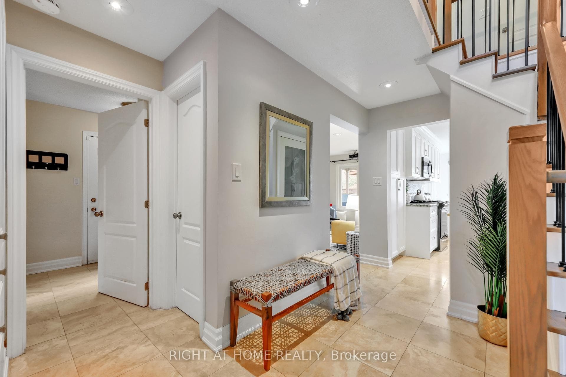 314 Greenock Drive photo 7