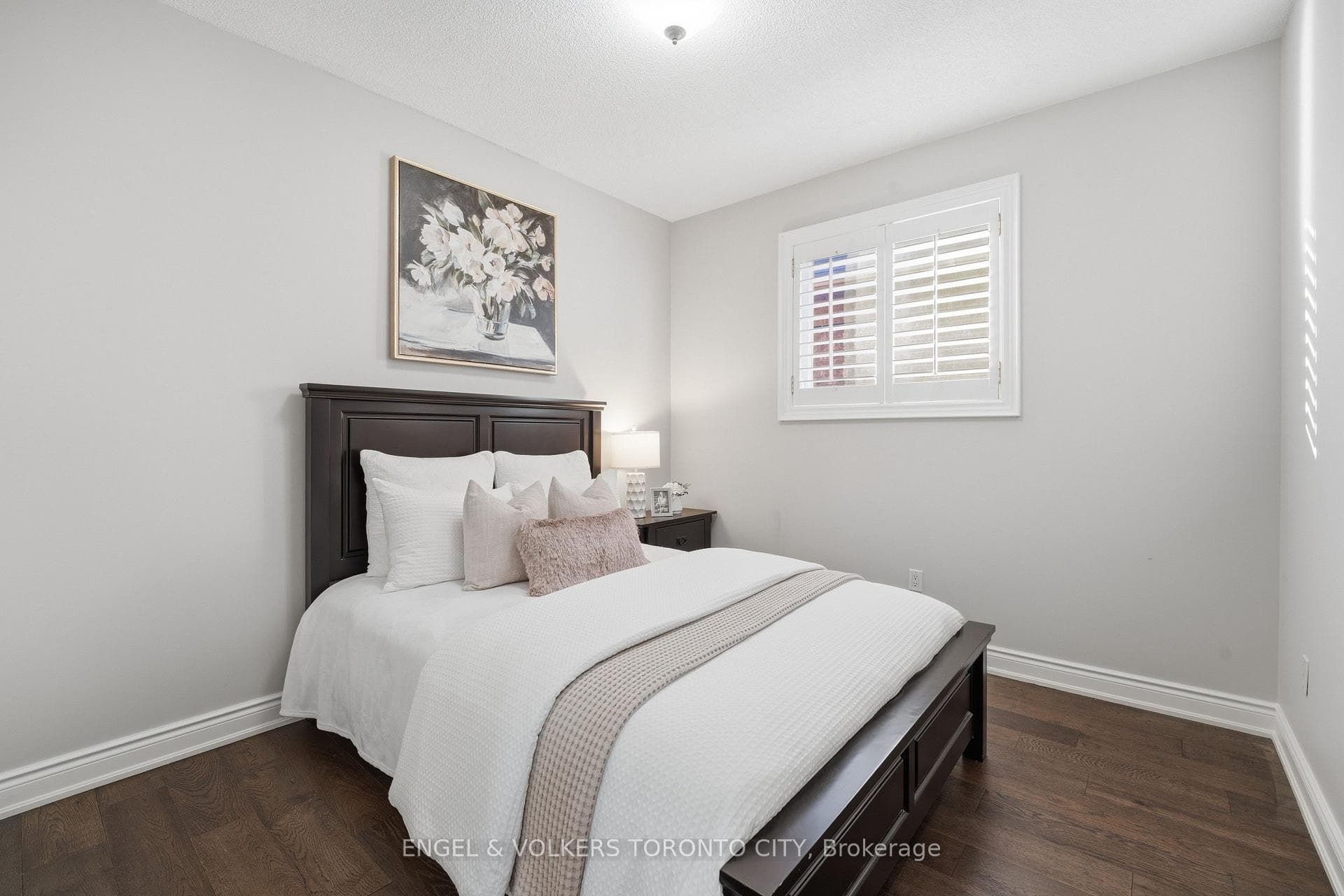11 Aventura Crescent photo 25