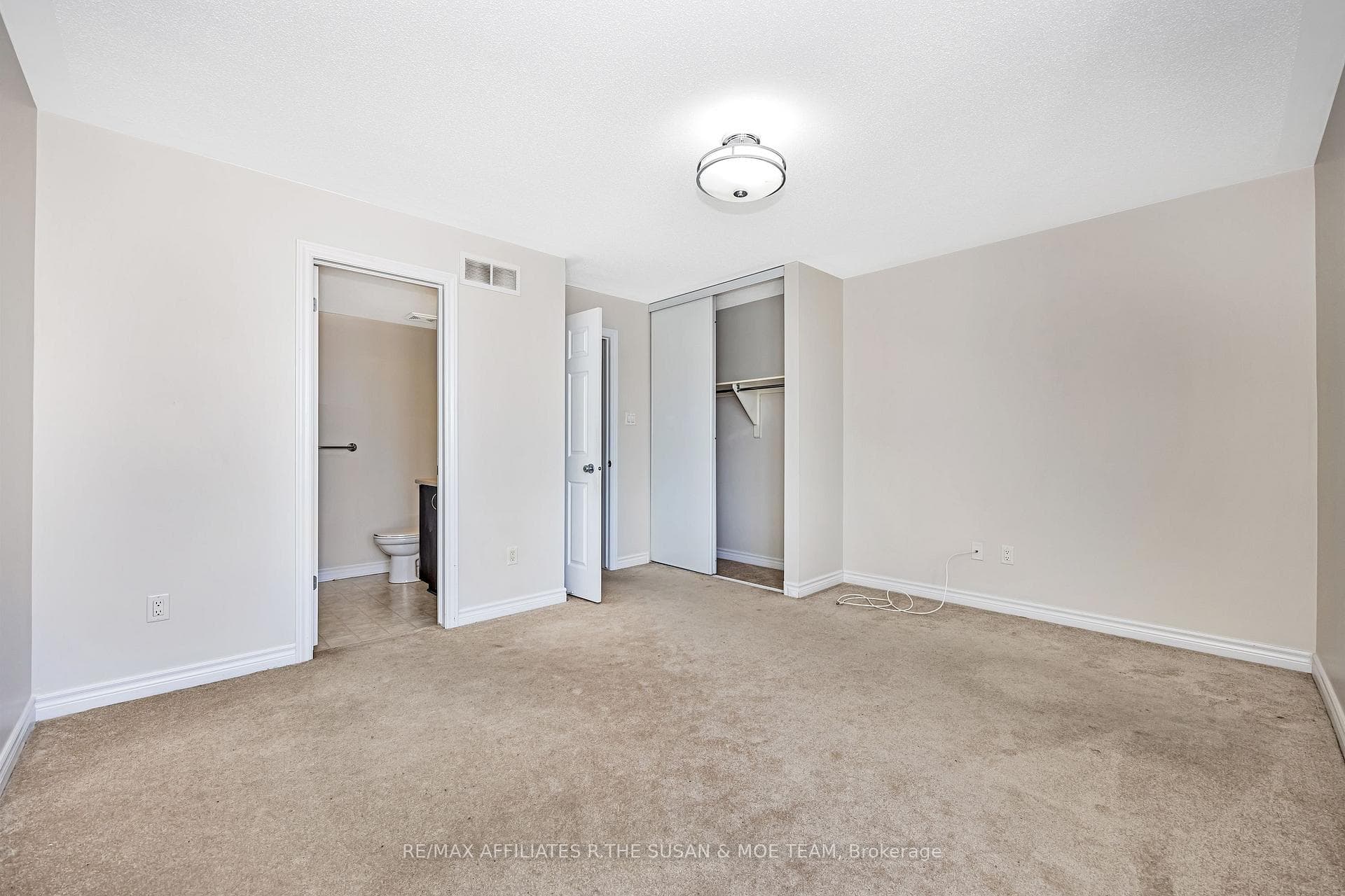 753 Lakeridge Drive photo 30