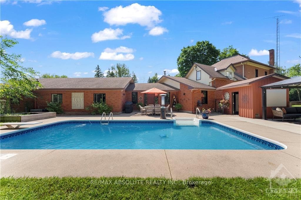 232 DUNCAN Drive photo 27