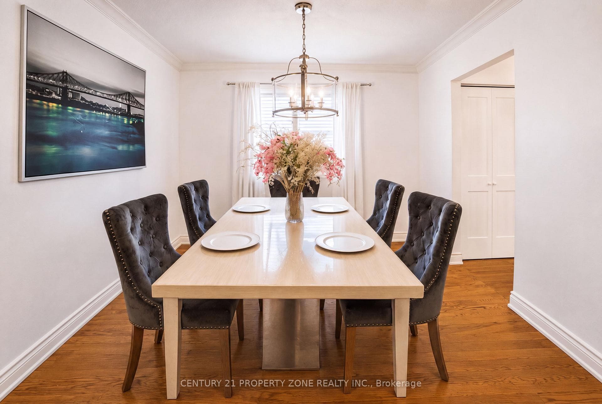 27 Madrid Crescent photo 9