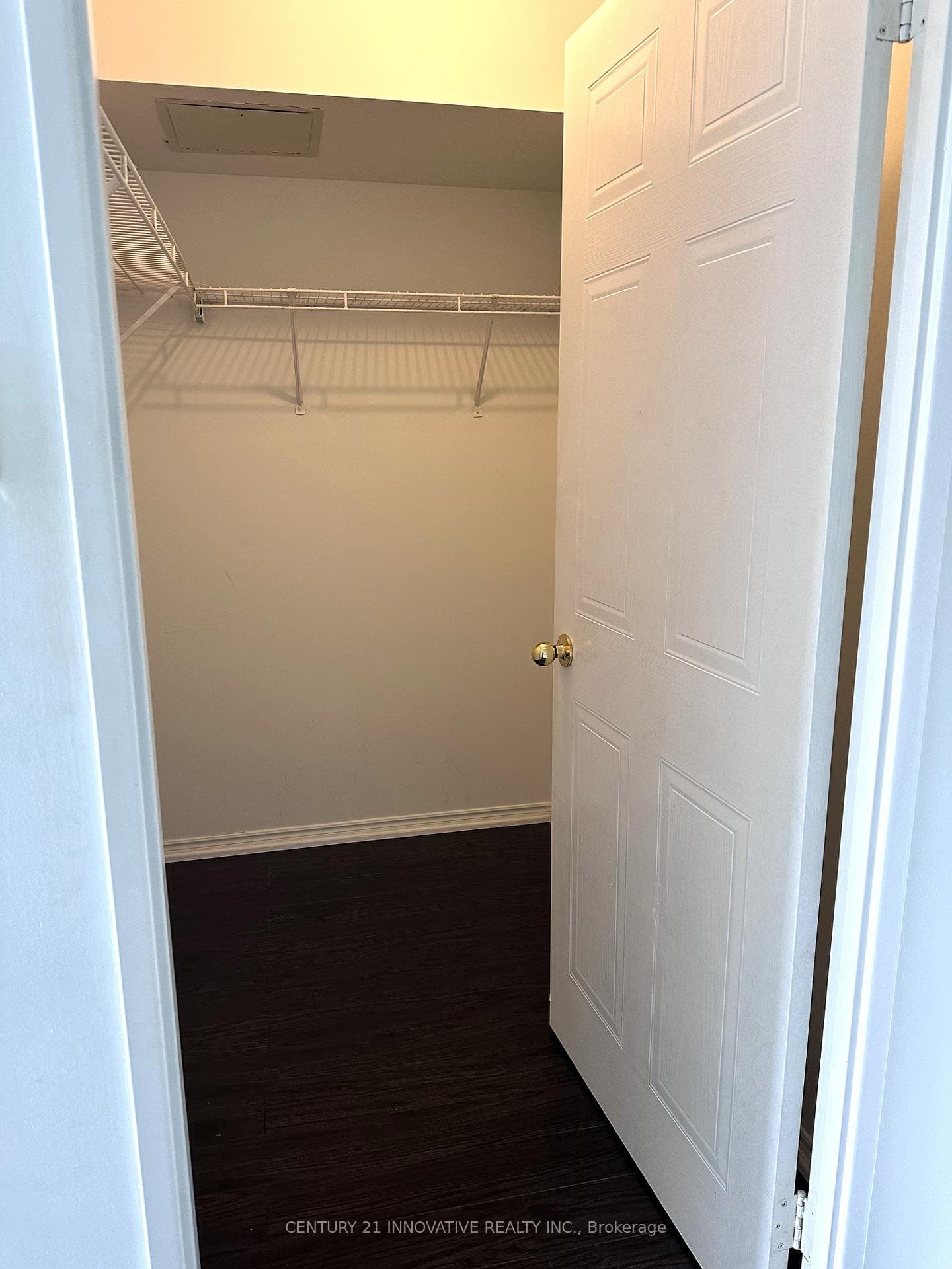 430 McLevin Avenue Unit 402 photo 16