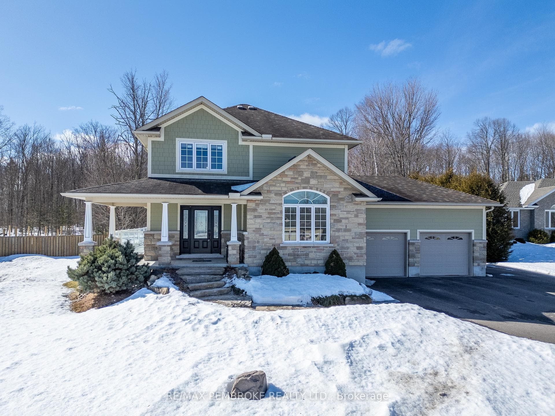 63 Heron Drive photo 1