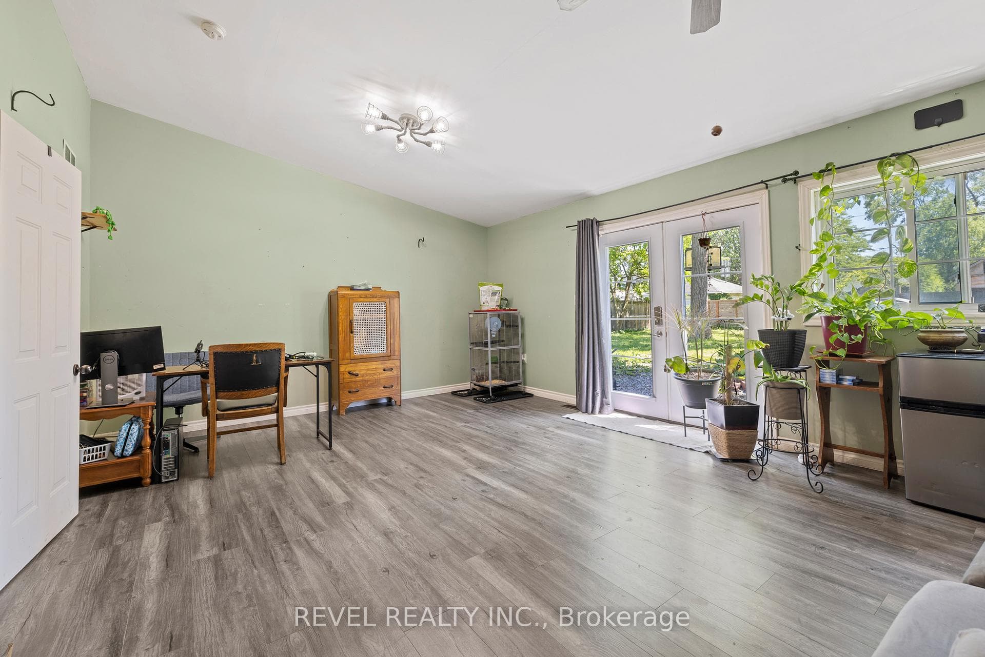 54 Chestnut Street photo 19