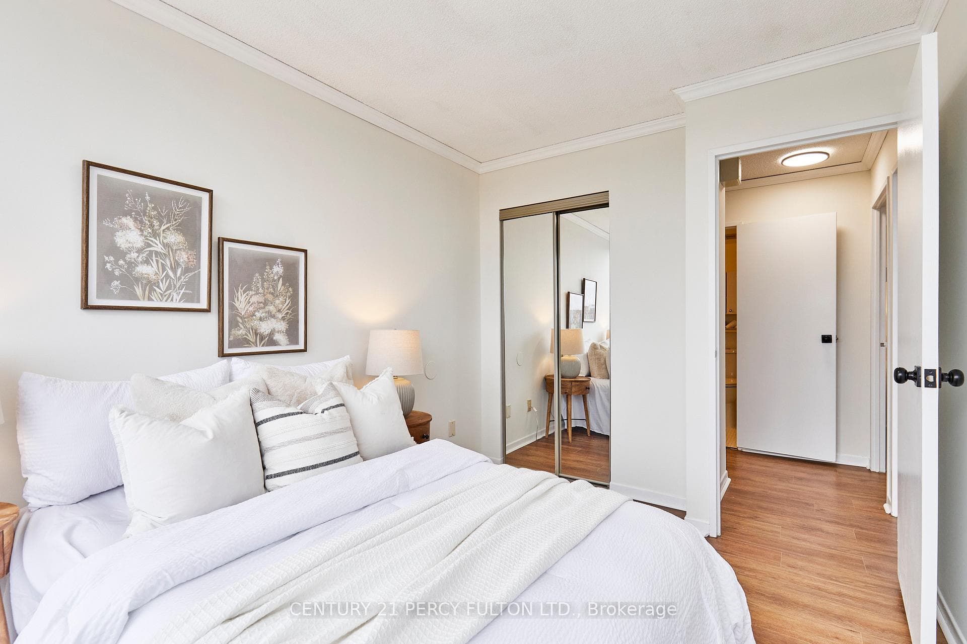 55 William Street Unit PH12 photo 23