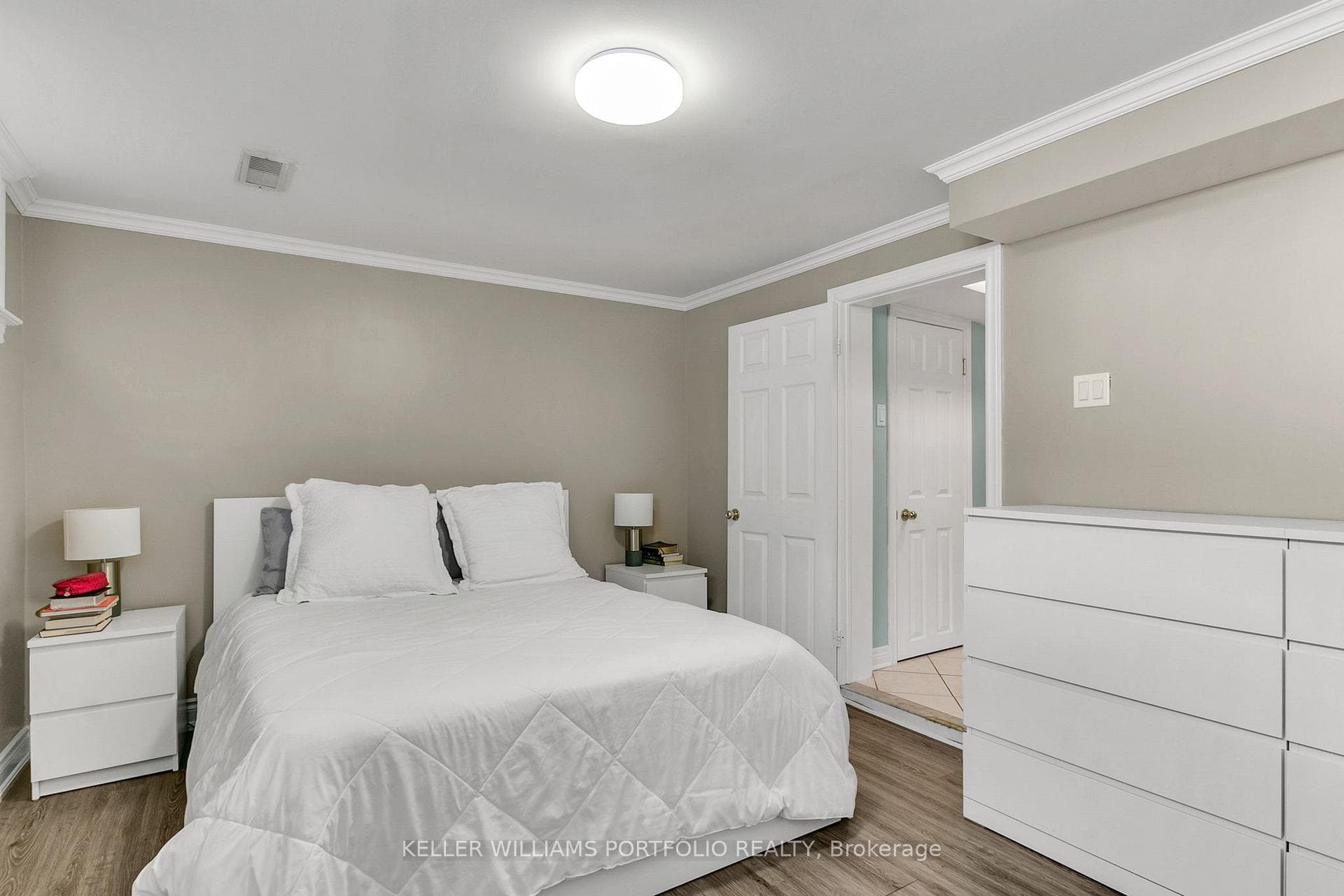 152 Eileen Avenue photo 30