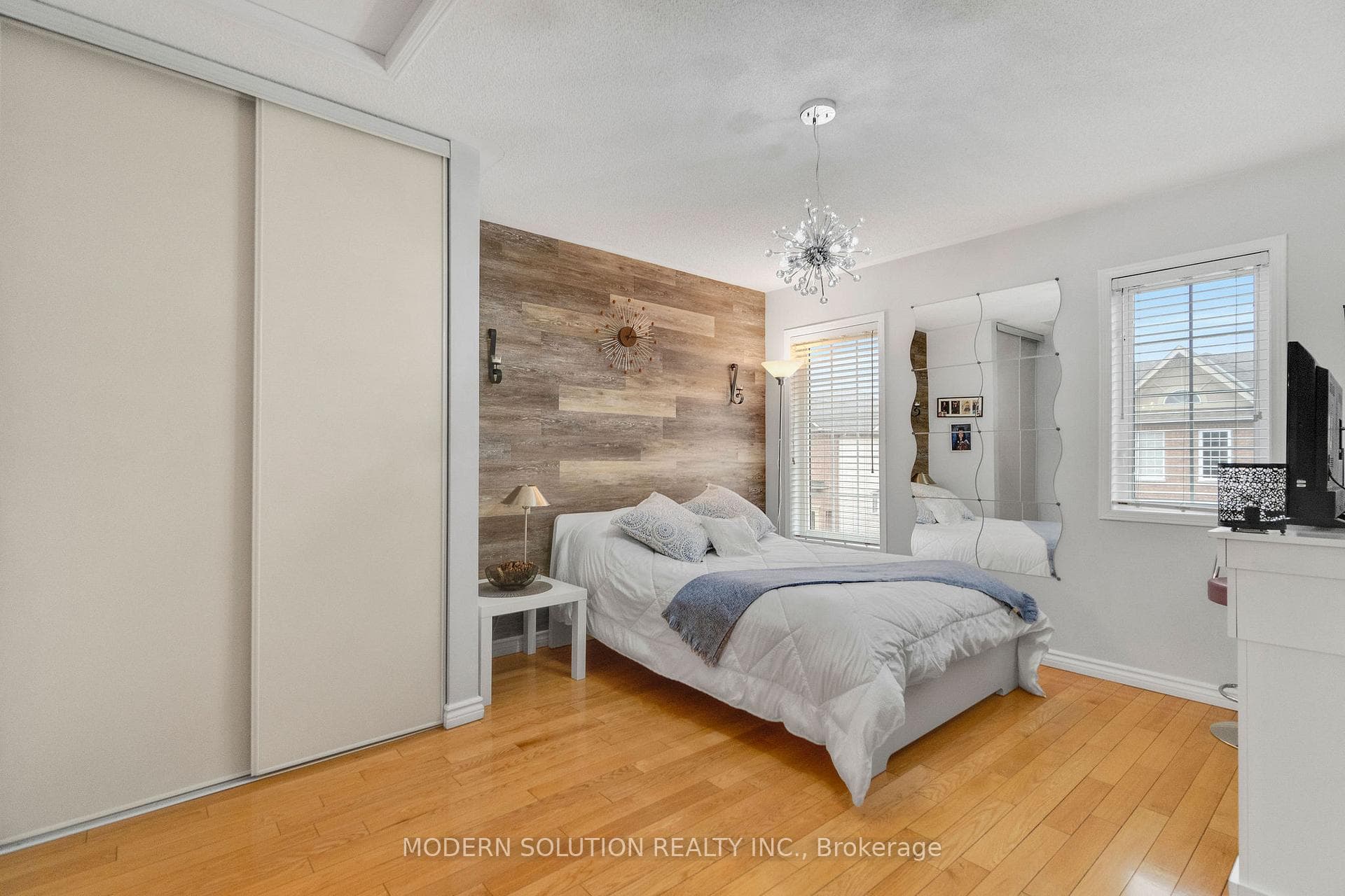 5055 Heatherleigh Avenue Unit 141 photo 18