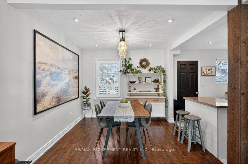 86 Barons Avenue photo 14