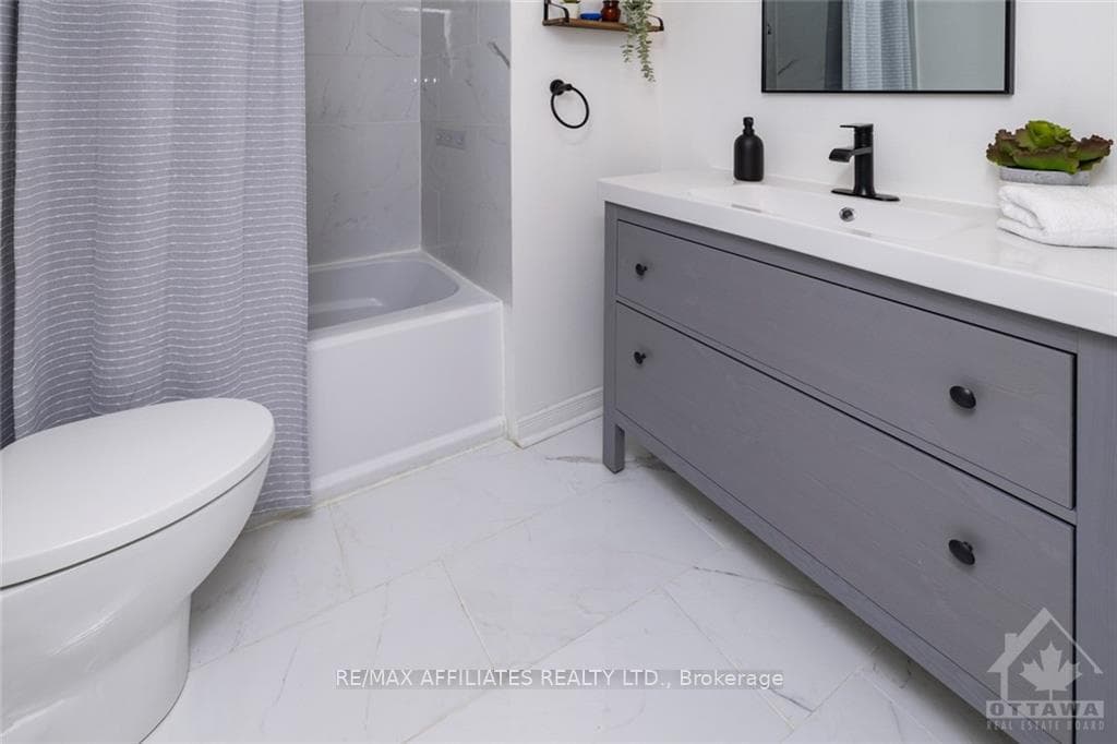 168 CRAMPTON Drive photo 13