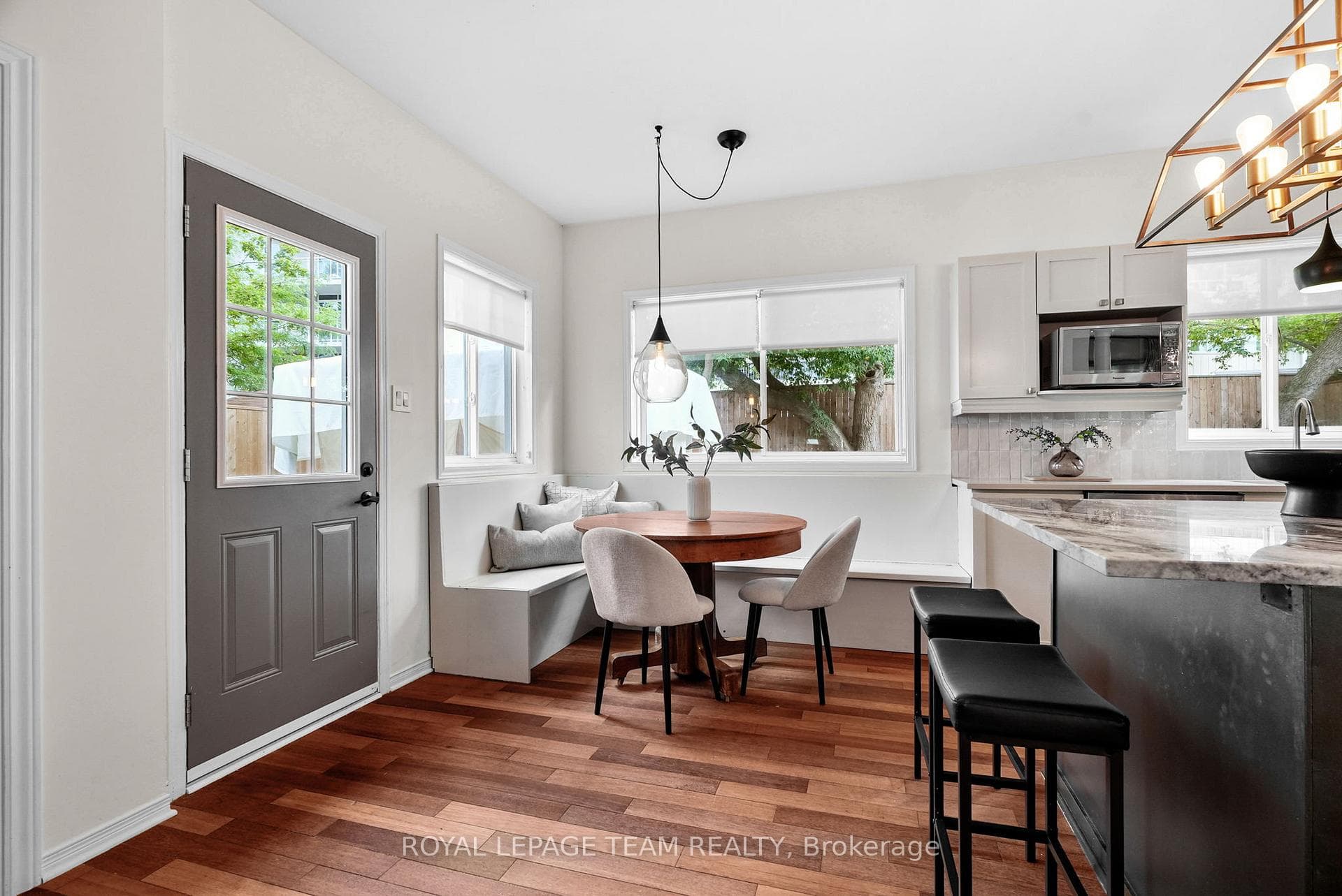 2122 Saunders Avenue photo 15
