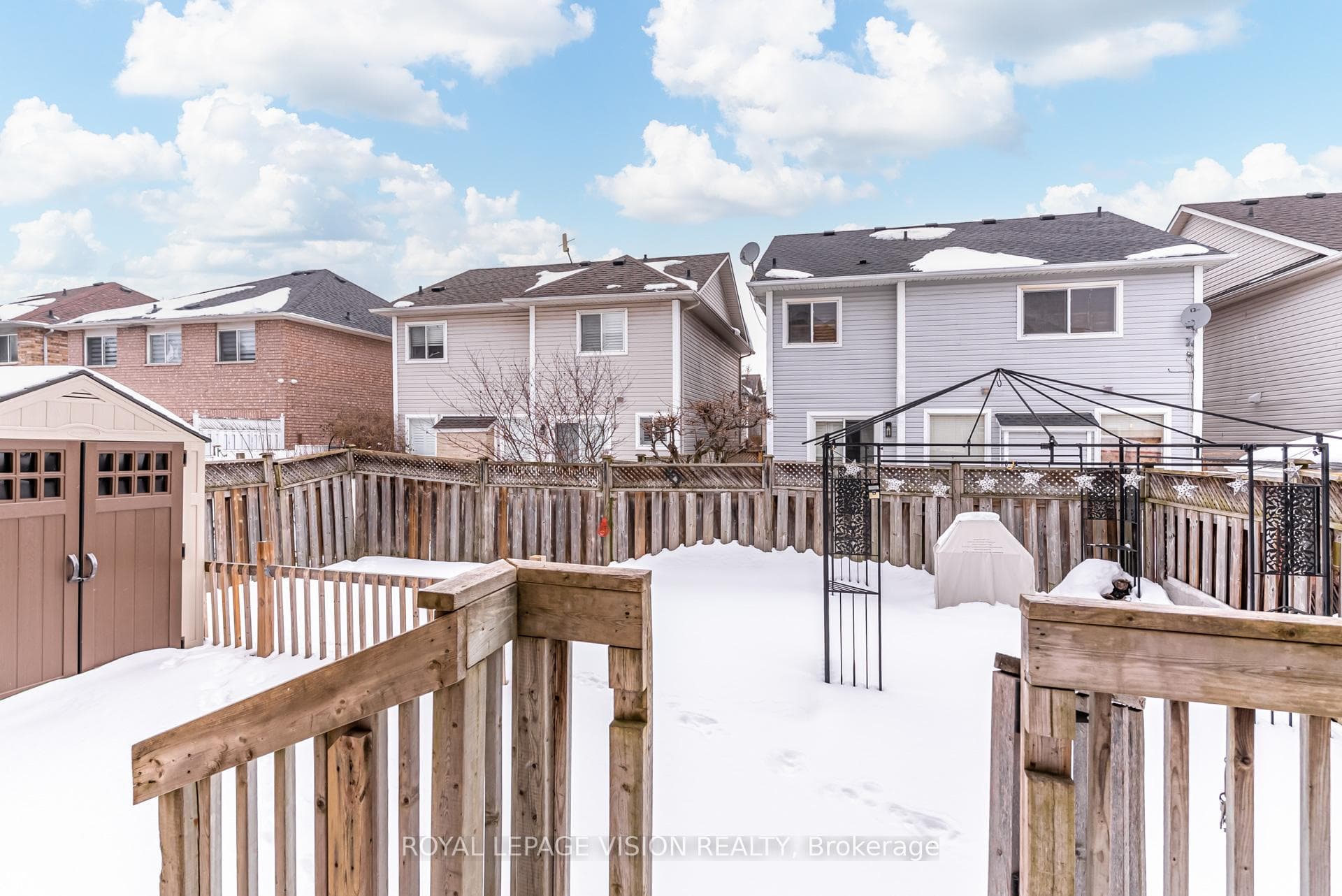 10 Woolf Cres Crescent photo 7