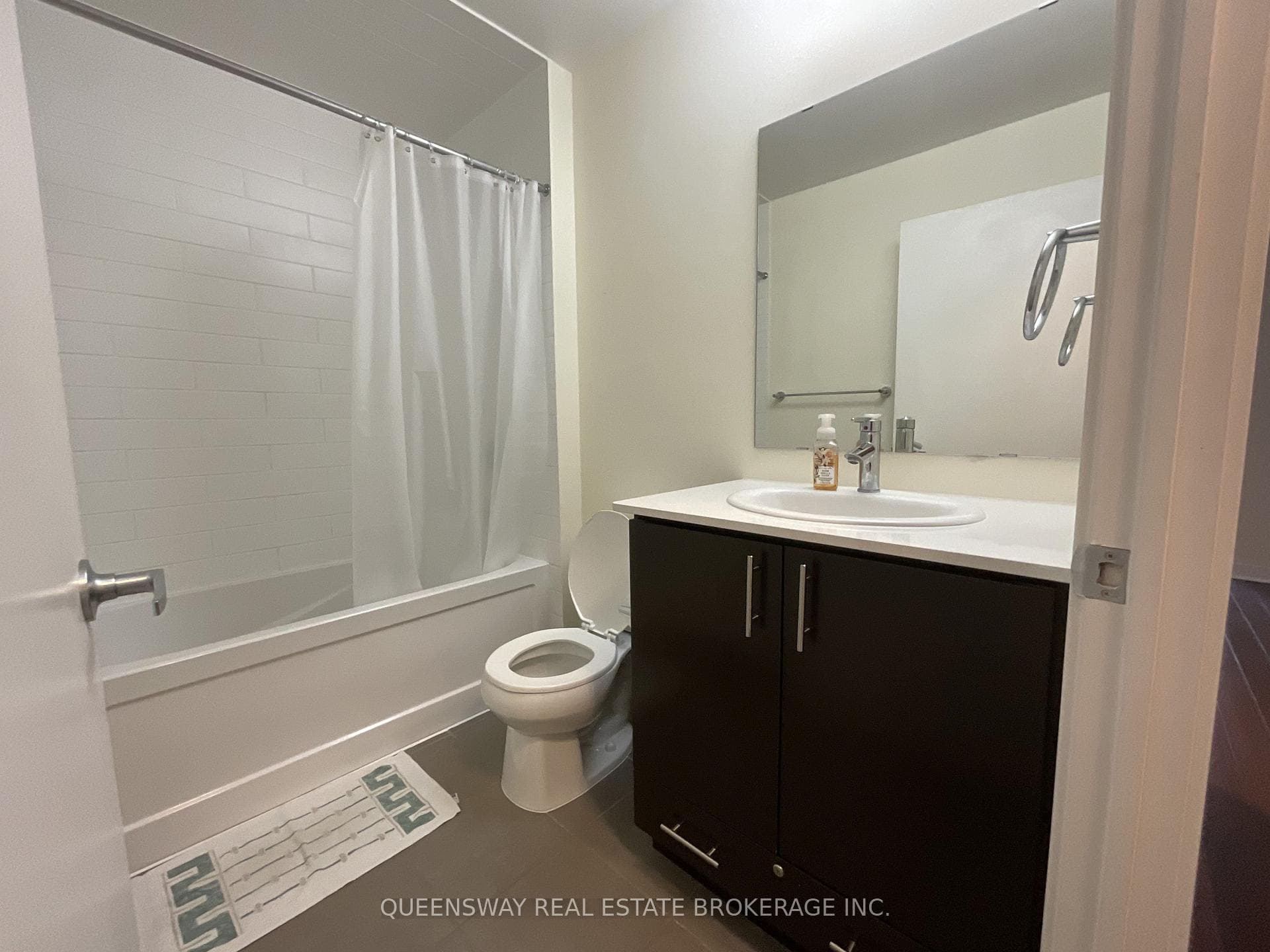 360 Square One Drive Unit 2104 photo 9