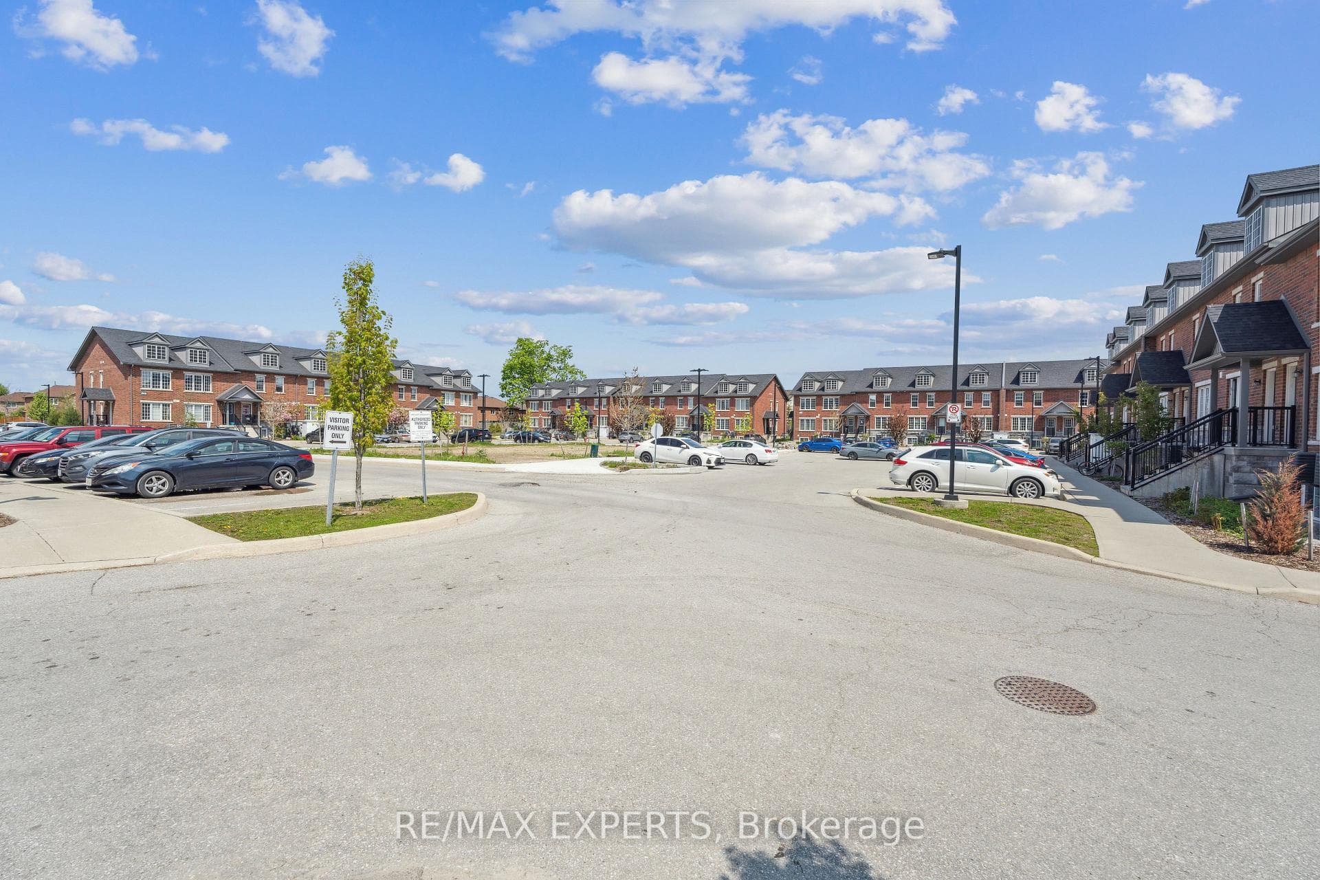 246 Penetanguishene Road Unit 13 photo 1