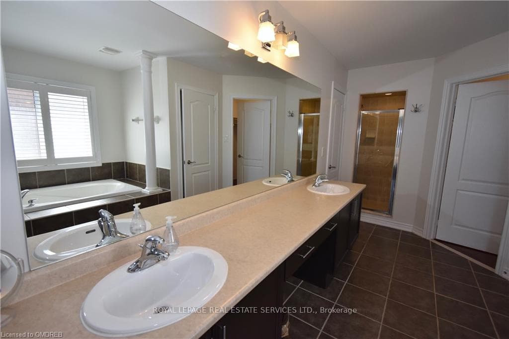 212 Beechtree Crescent photo 24