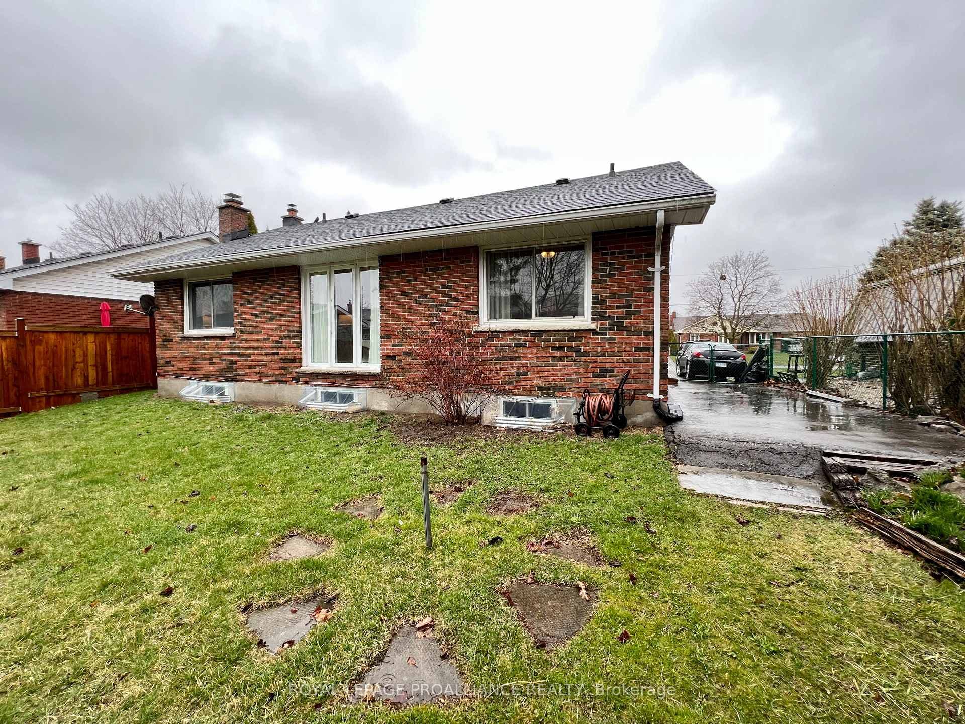 25 McFee Street photo 28