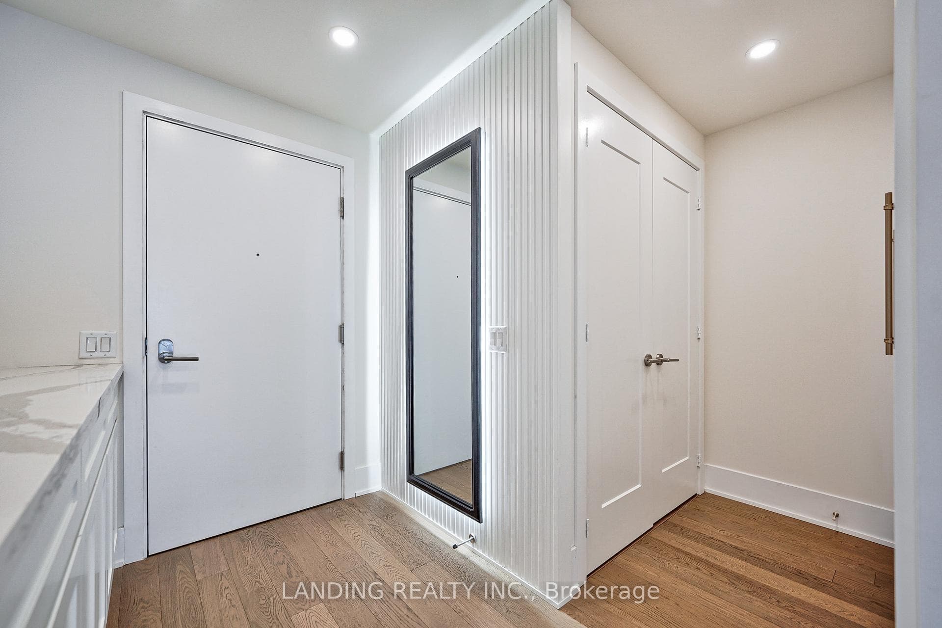 28 Freeland Street Unit 6002 photo 5