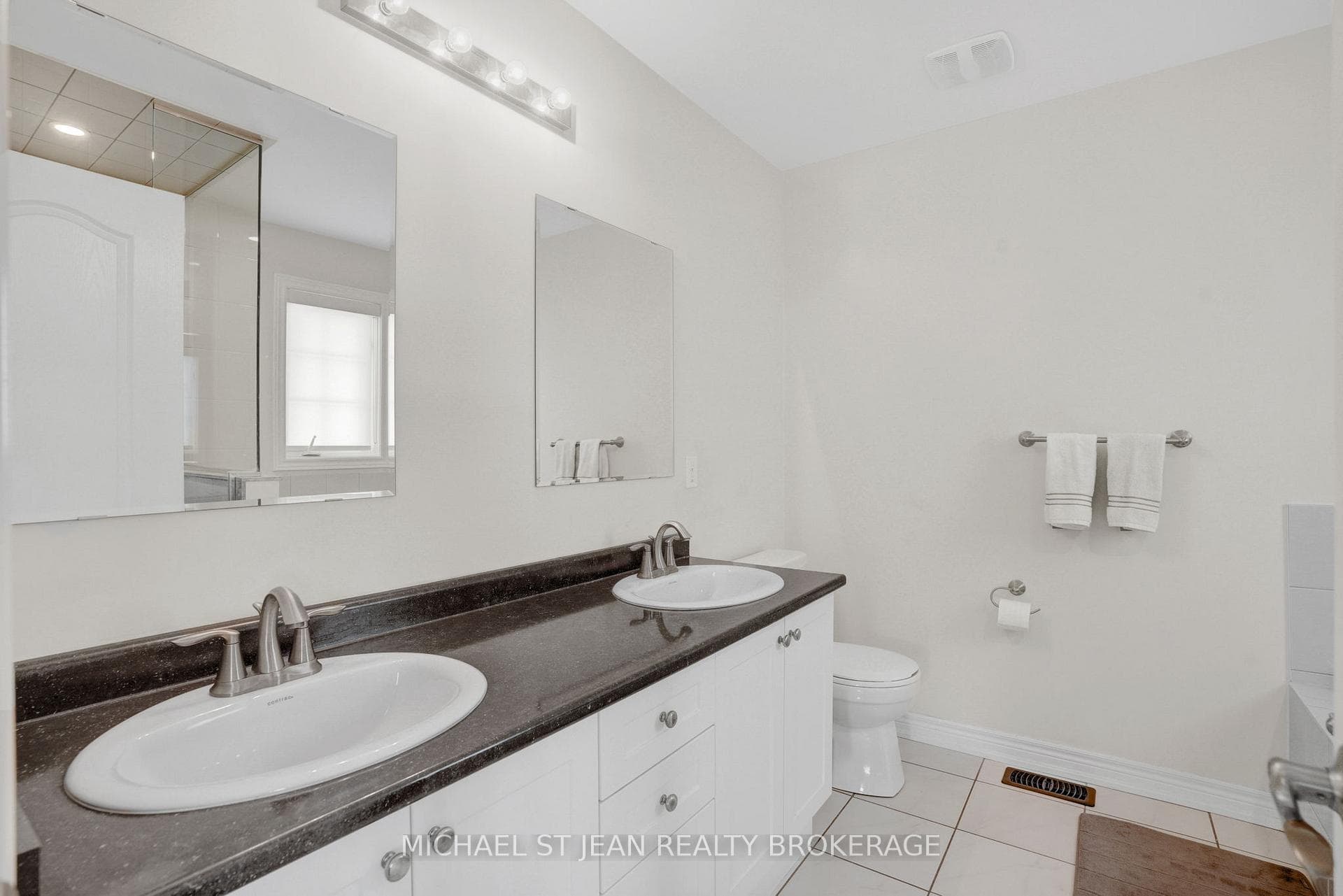 593 MILLER Way photo 29