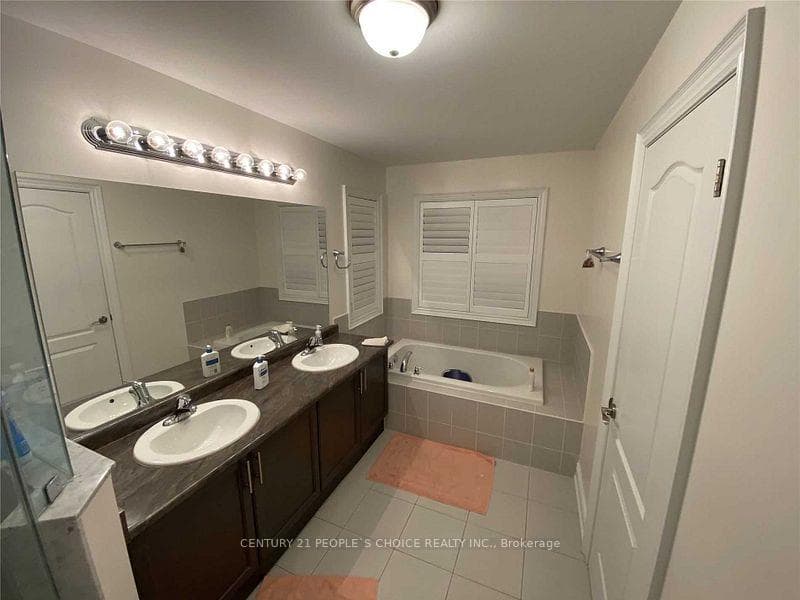 31 Prairie Creek Crescent photo 24