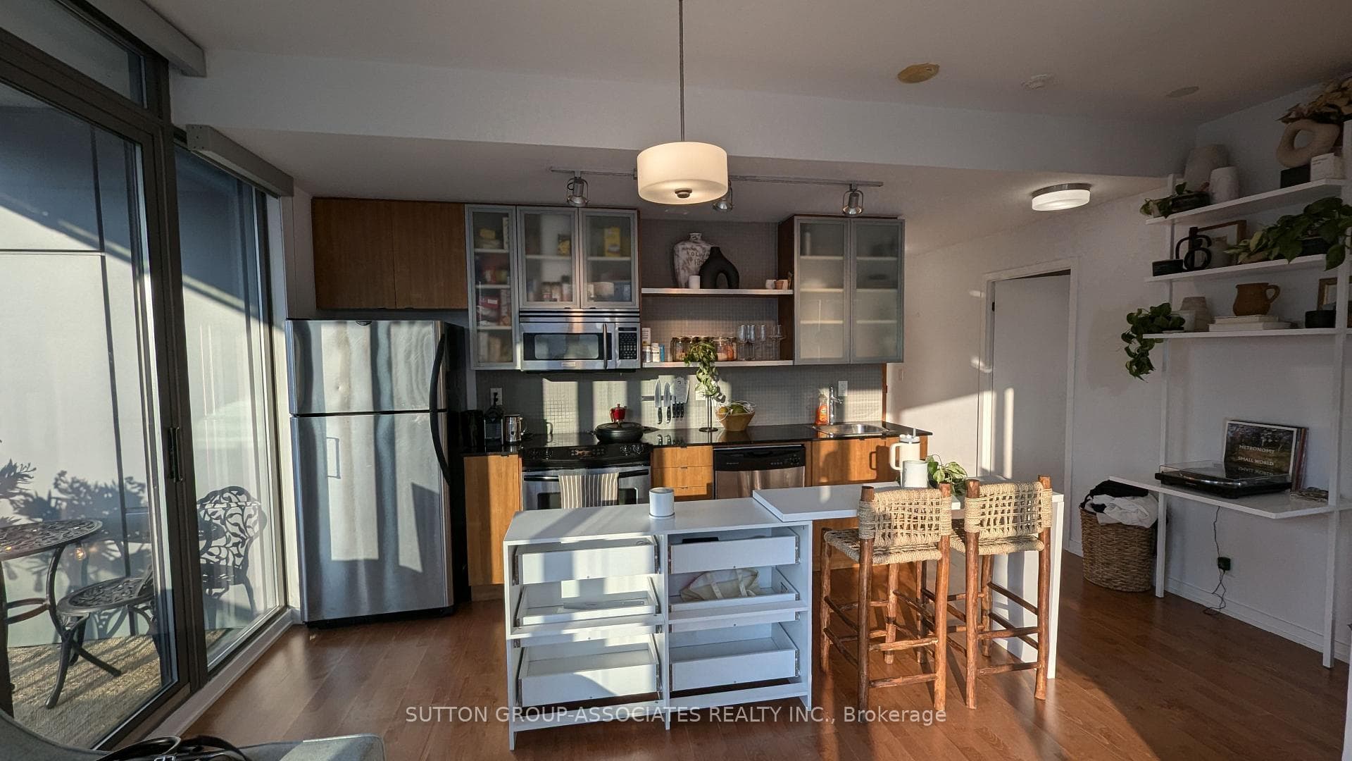 33 Lombard Street Unit 2003 photo 4