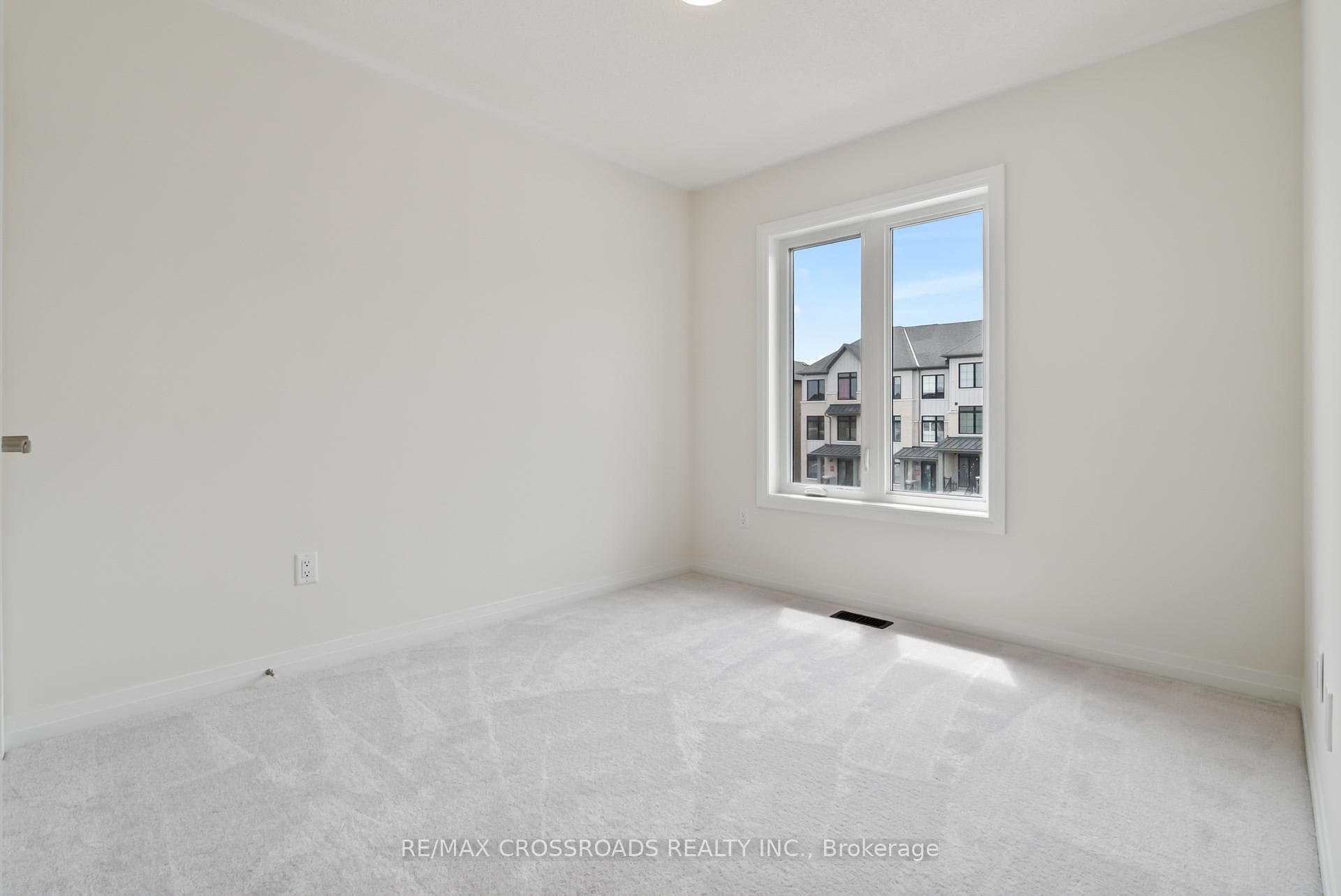 2731 Peter Matthews Drive photo 21