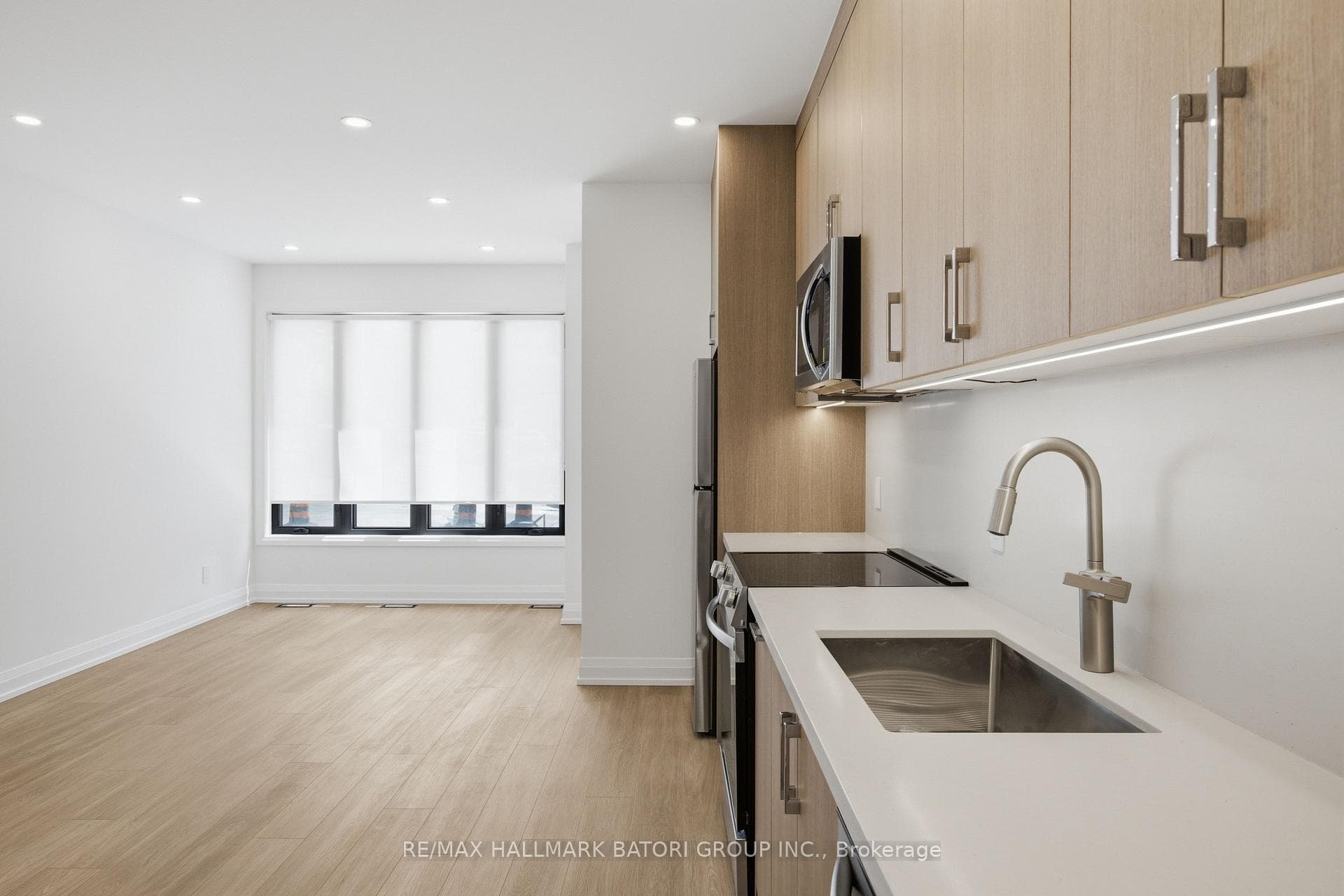 56 Camberwell Road Unit 2 photo 5