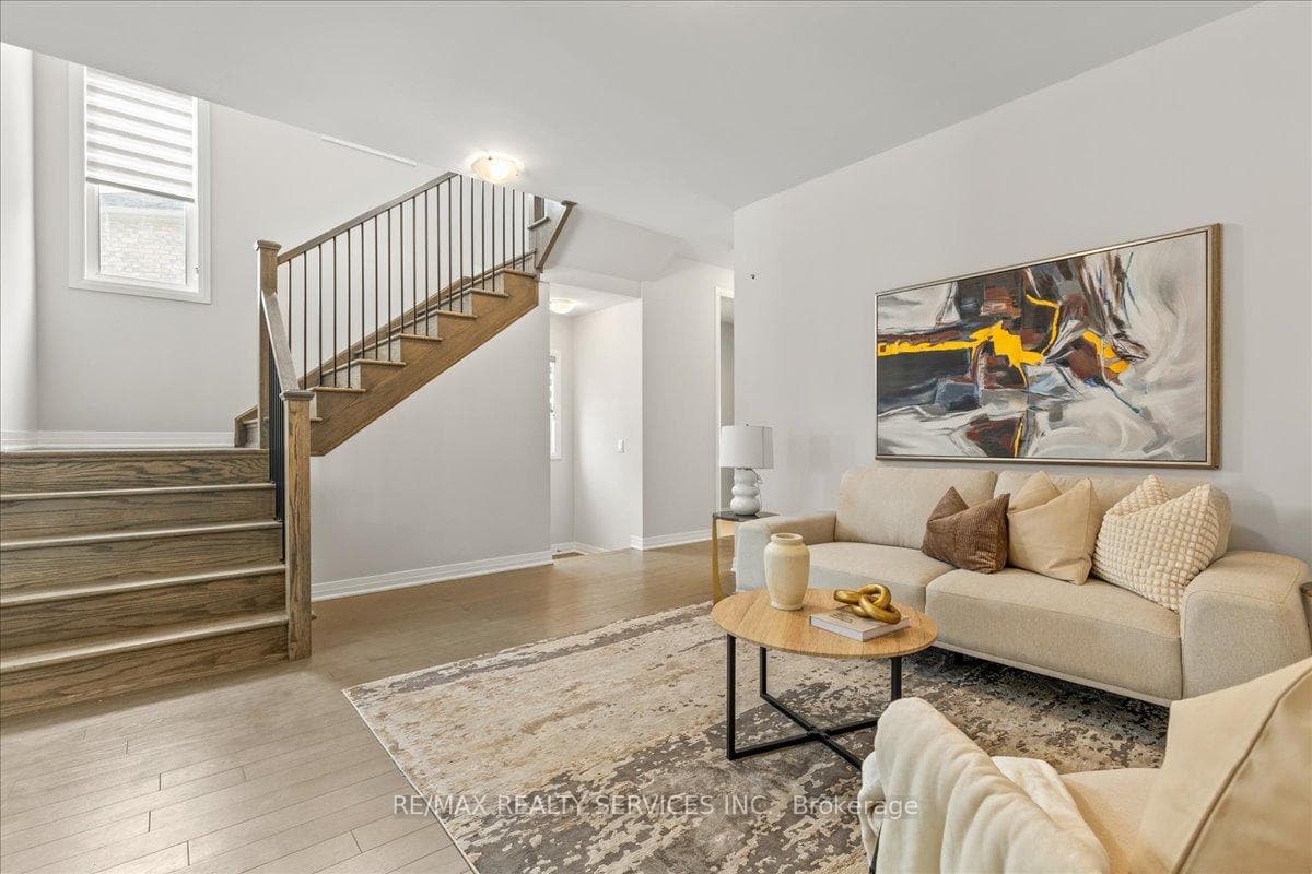 478 Robert Woolner Street photo 5