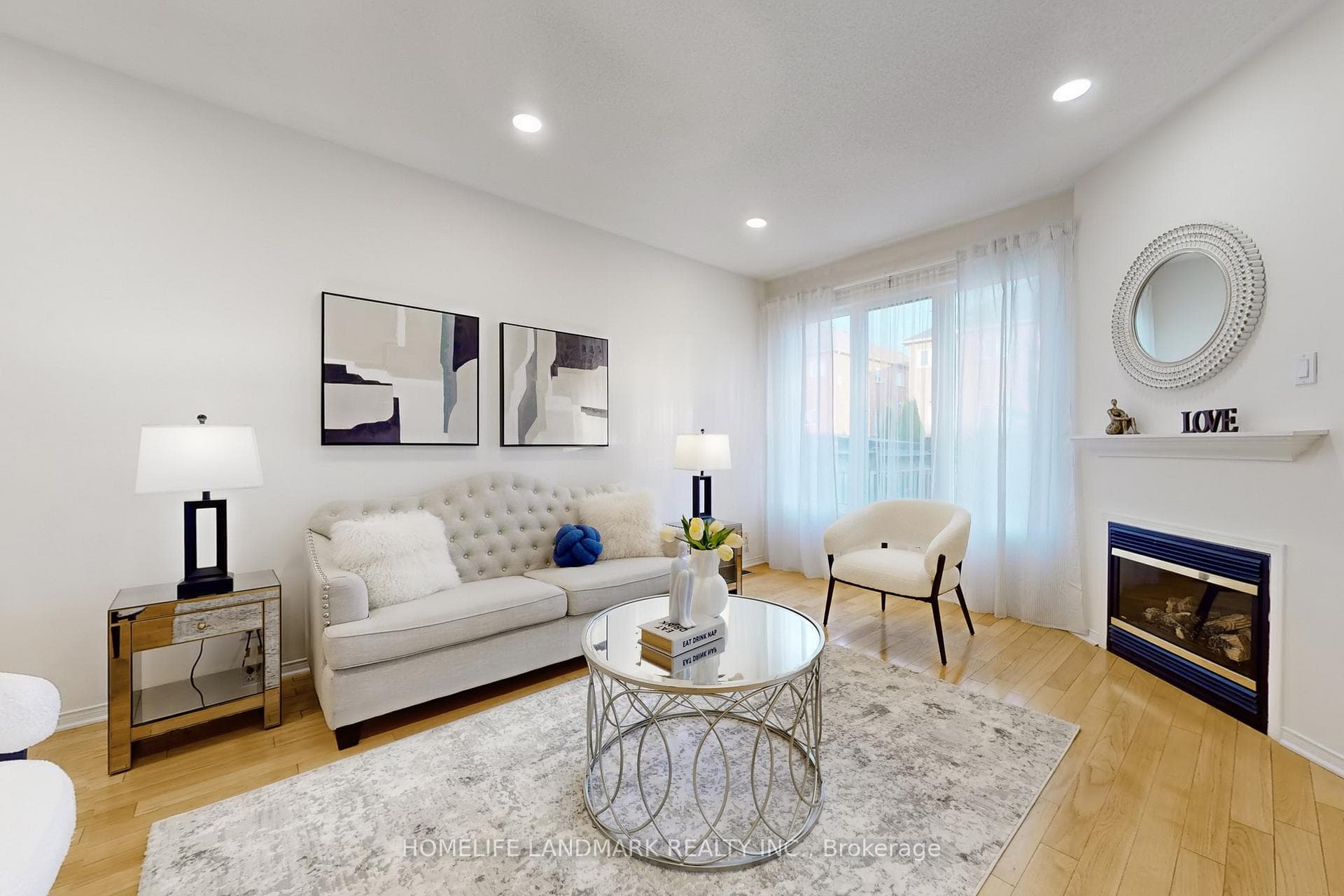79 White Cedar Drive photo 3