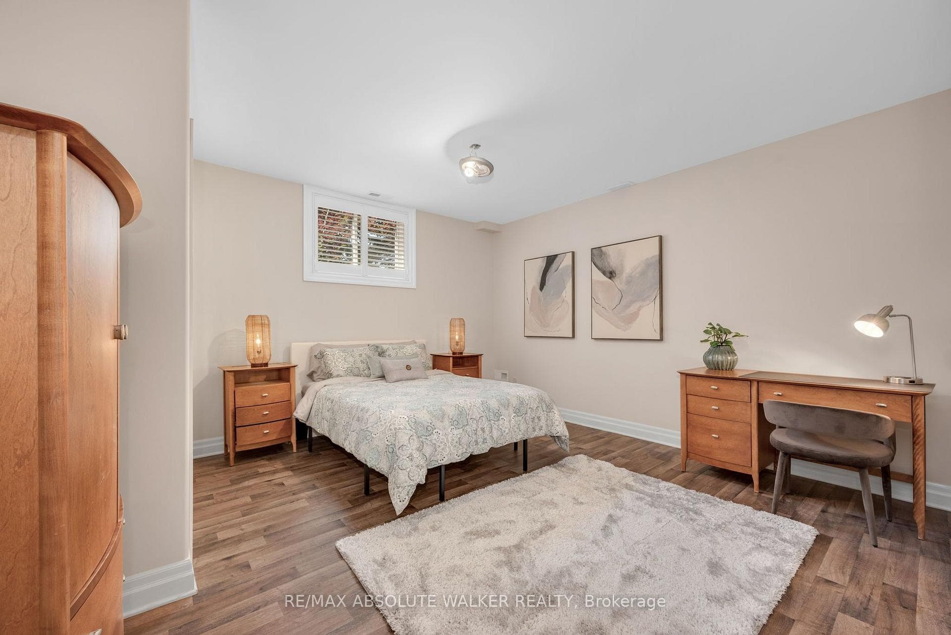 667 Everlasting Crescent photo 32