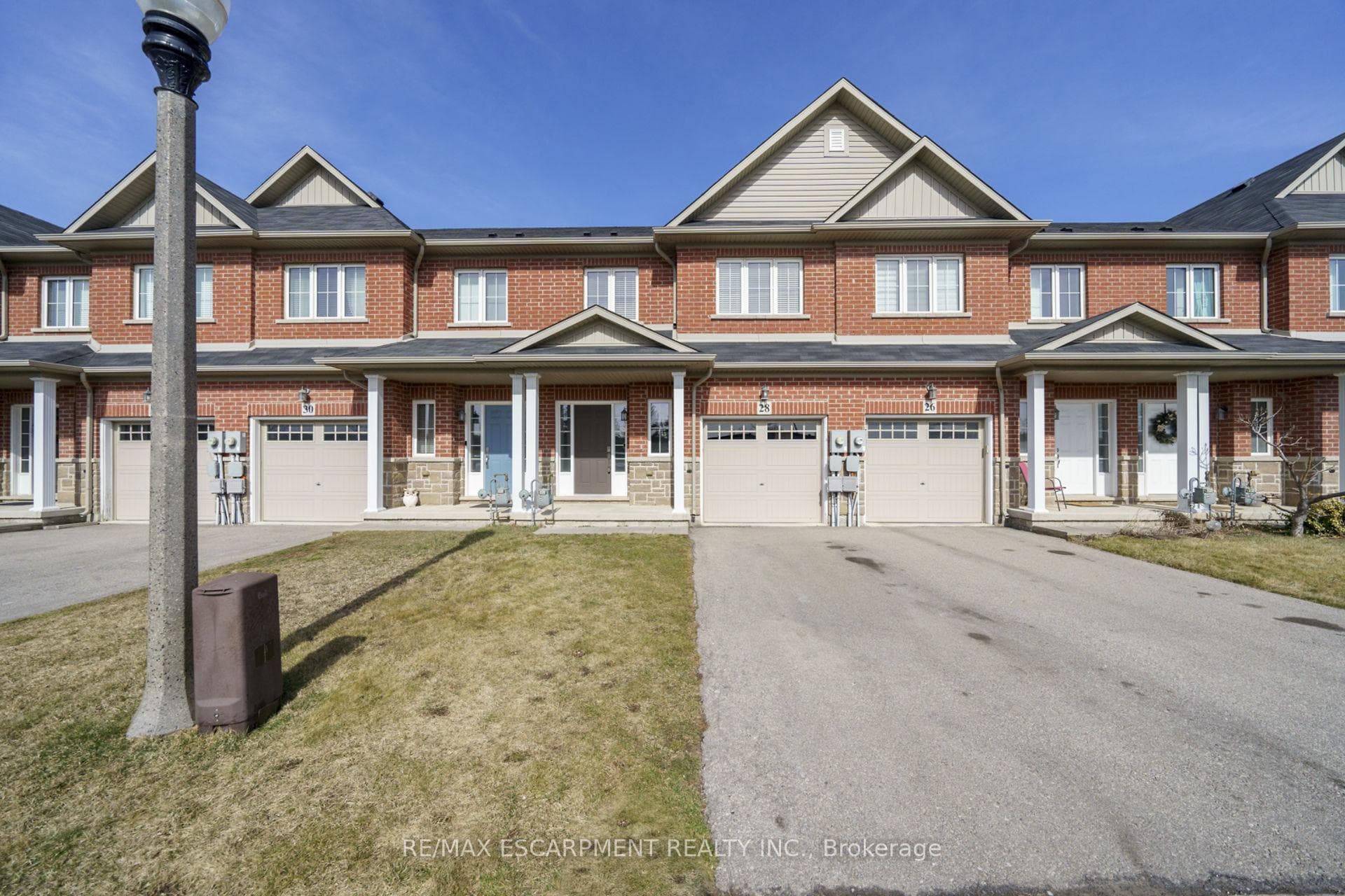 28 Serena Crescent photo 1