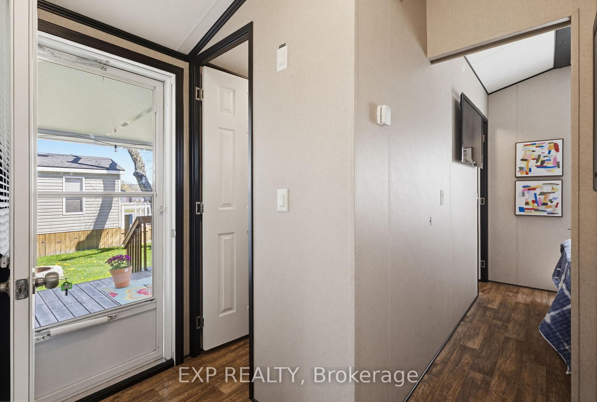 1501 Line 8 Road Unit 503 photo 4
