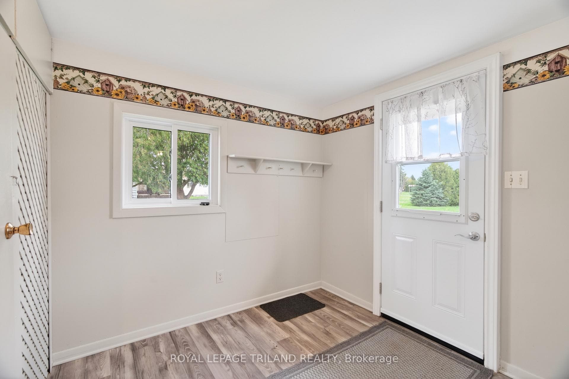 64 Wellington Avenue photo 5