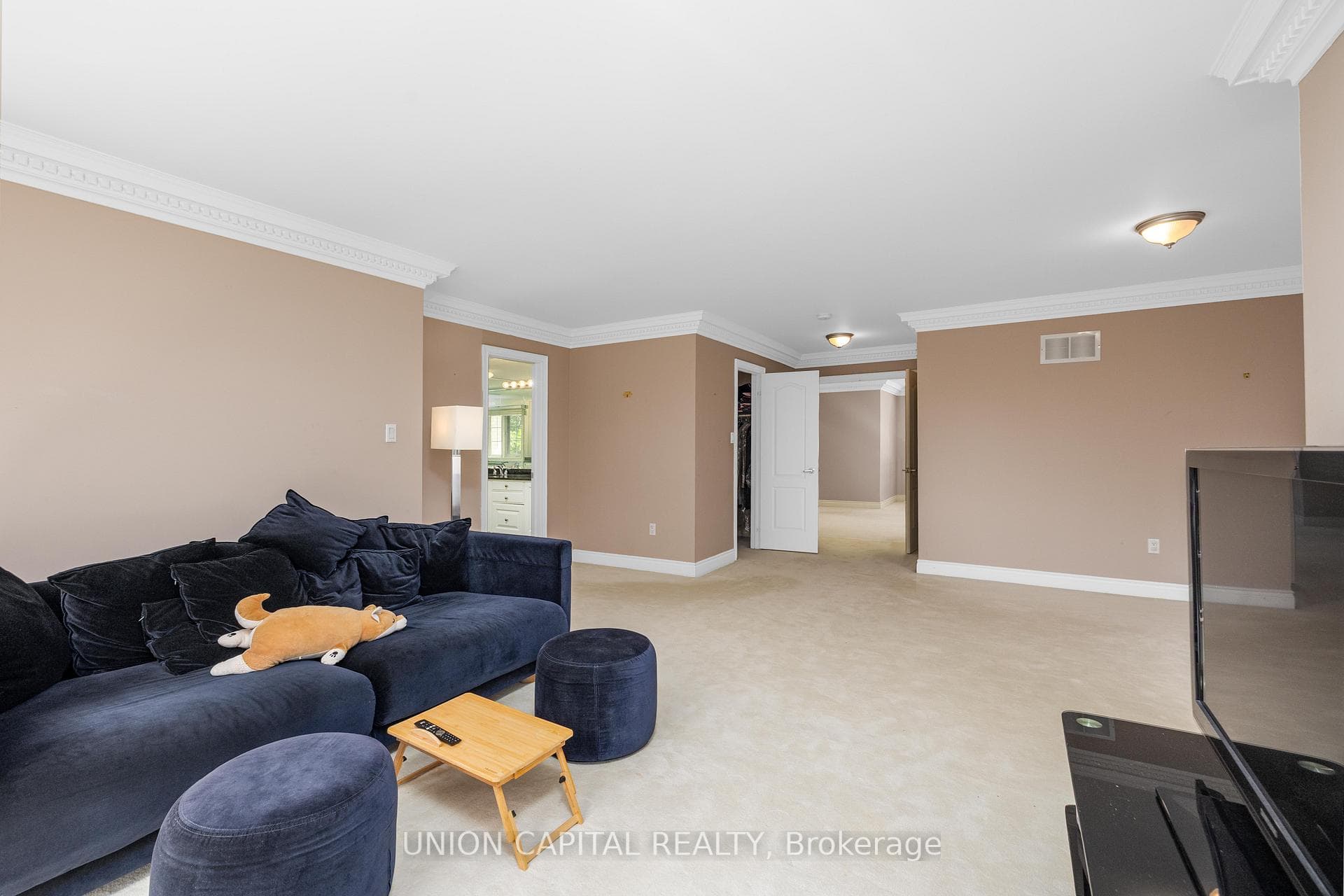 75 Langtry Place photo 23