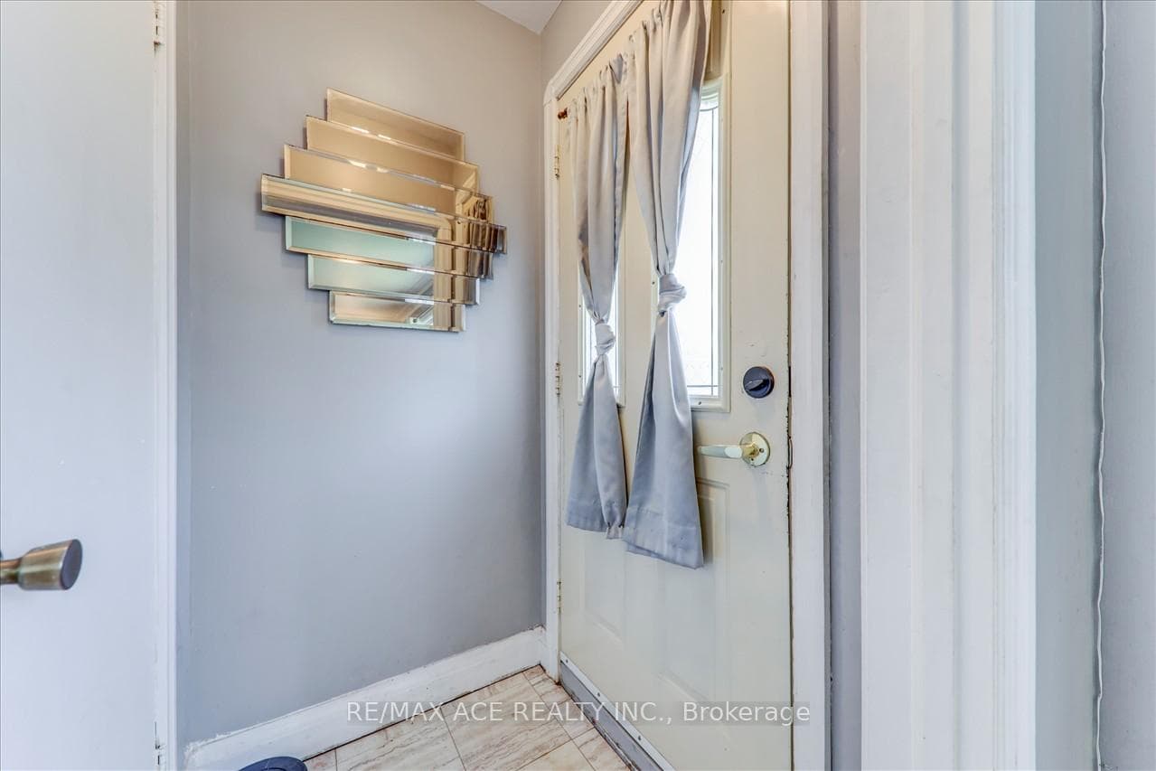42 Cree Avenue photo 5
