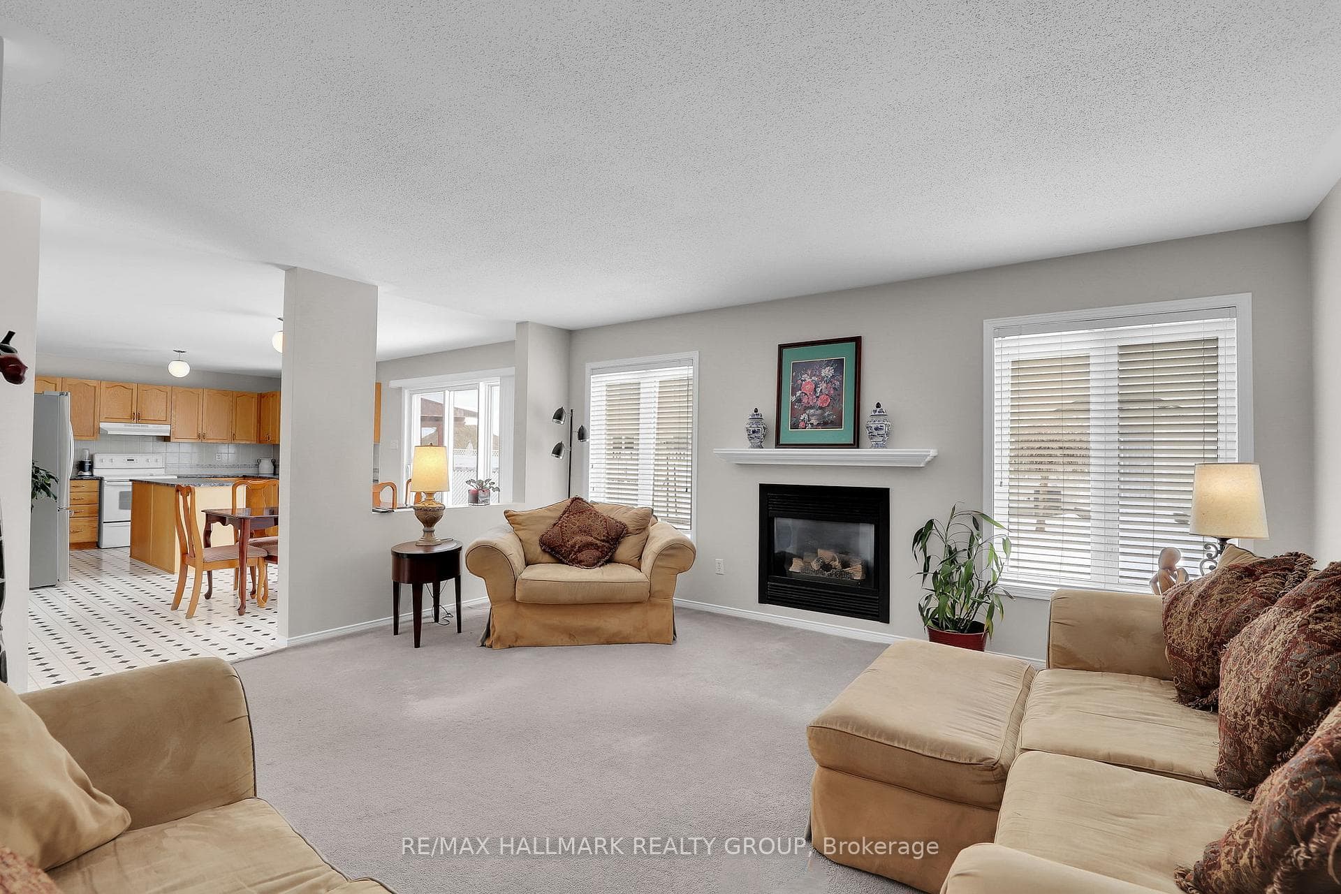 634 Aquaview Drive photo 10