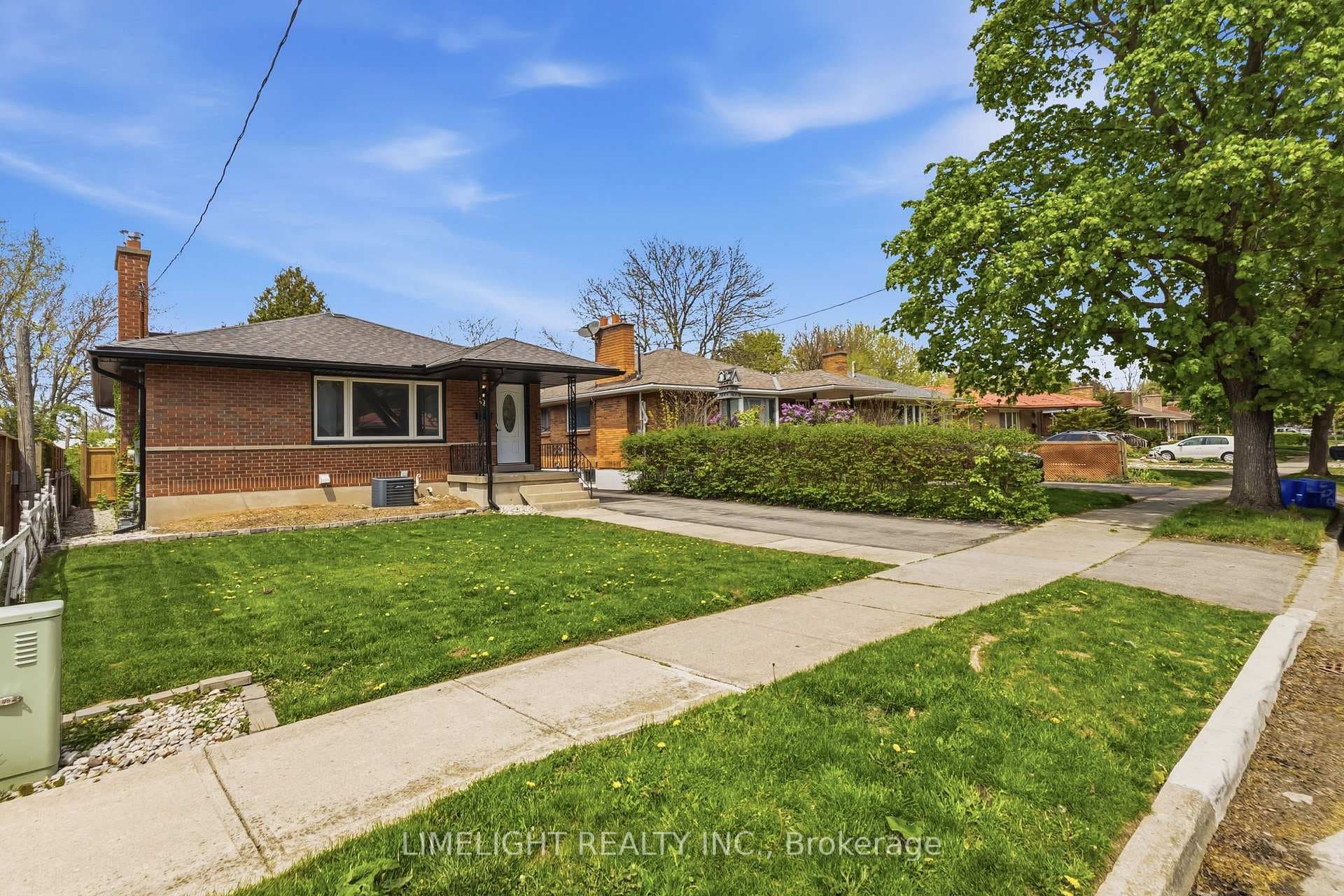 598 Ross Street photo 46