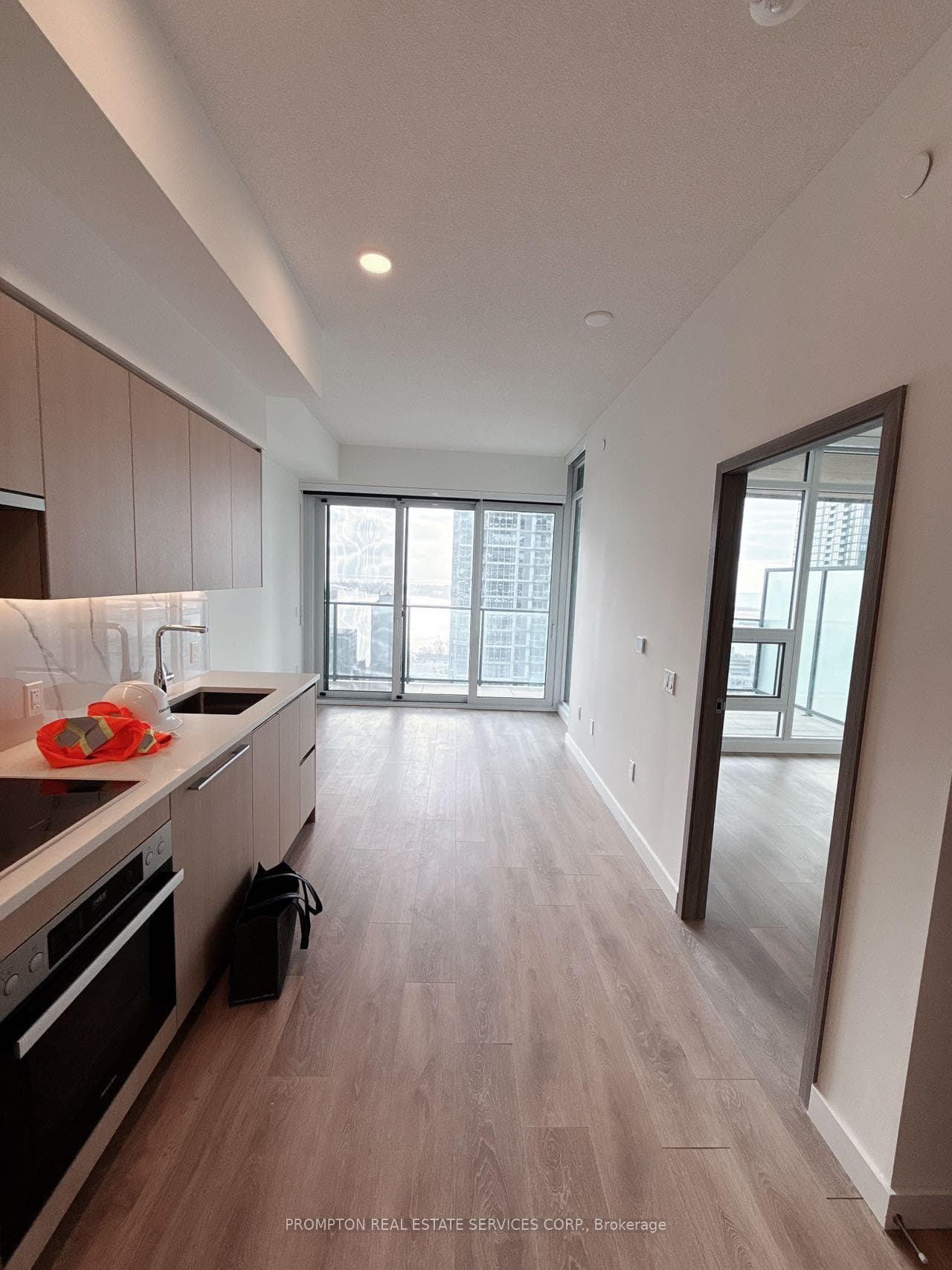 1 Concord Cityplace Way Unit 2606 photo 18