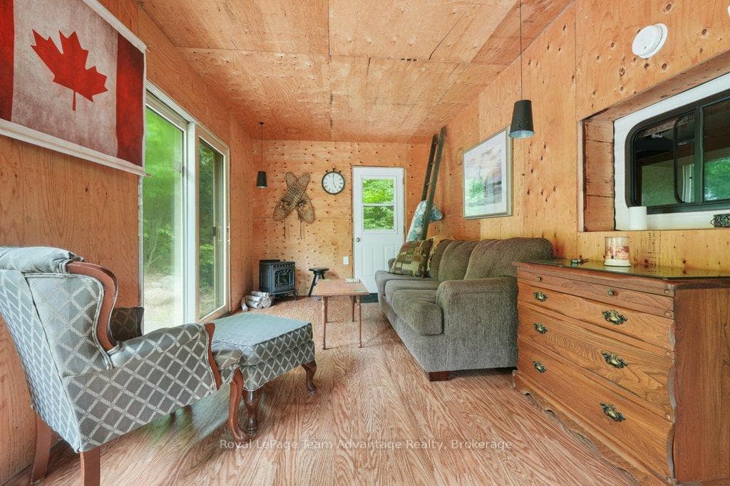 558 518 Highway photo 44