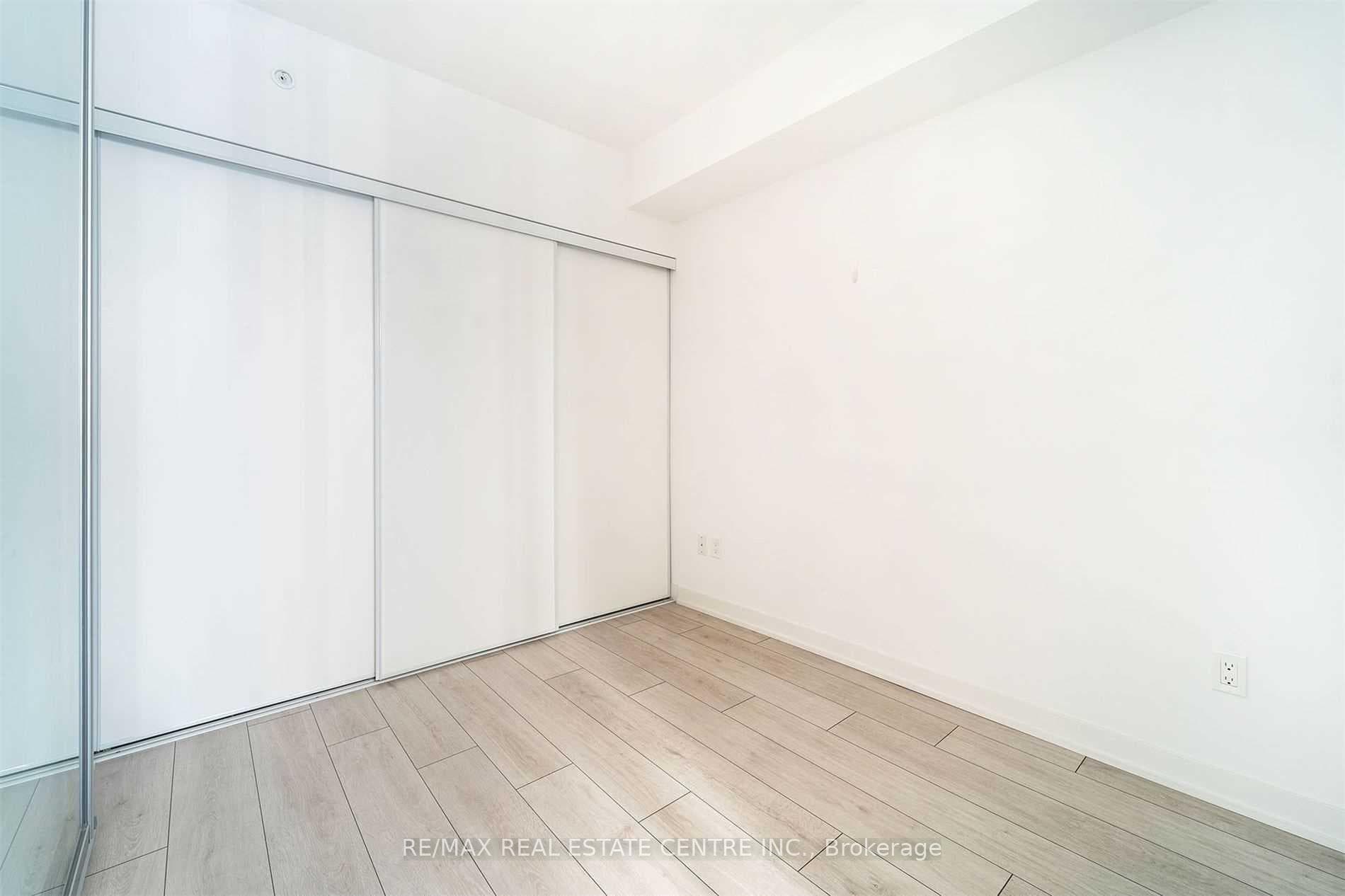 31 Tippett Road Unit 455 photo 4