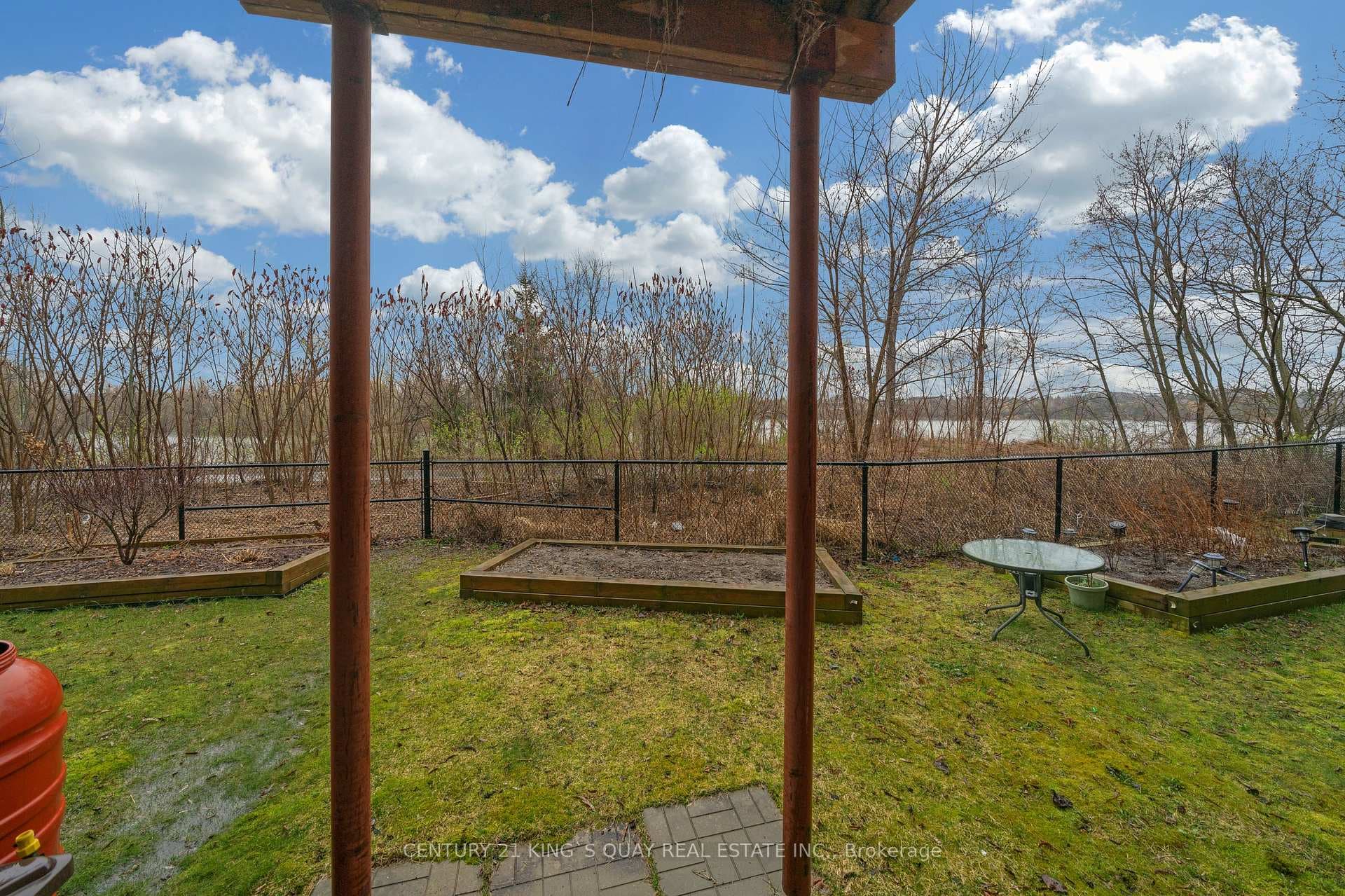 62 Roy Grove Way photo 27