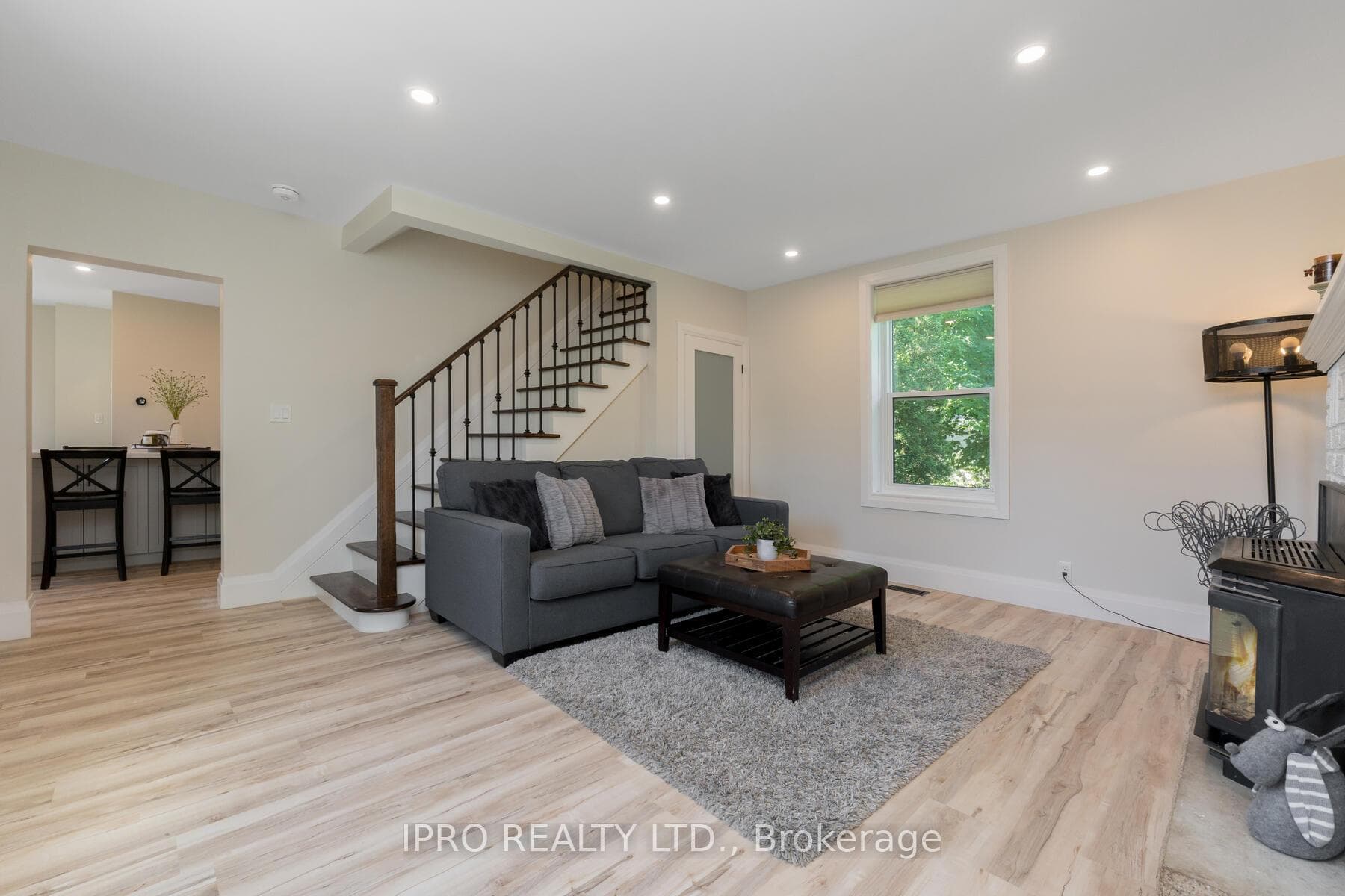 211 Frederick Street photo 19