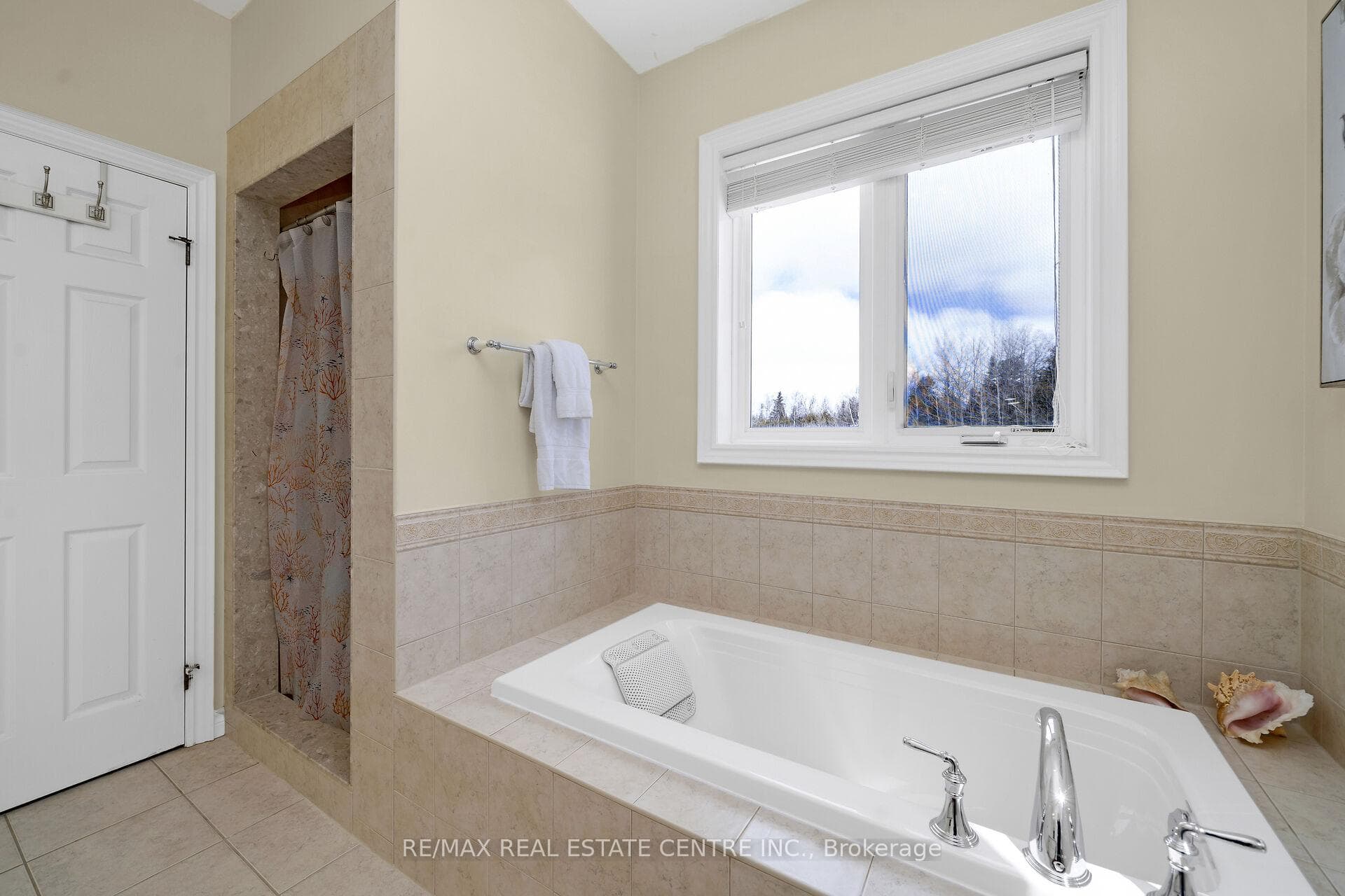 55 Stewart Drive photo 23