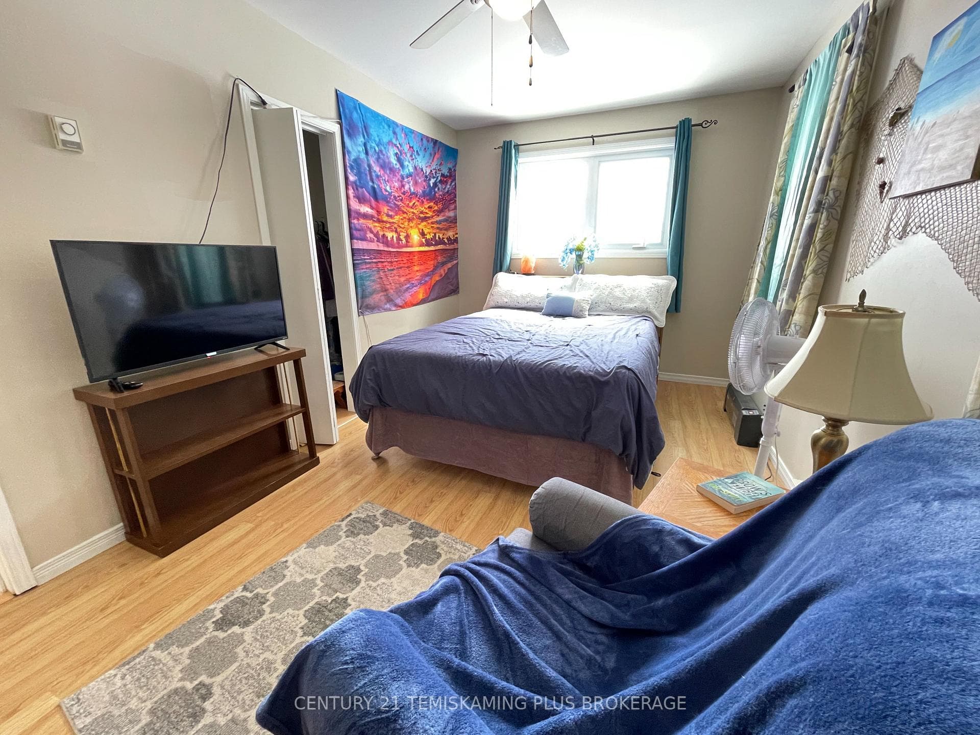 444 Blackwall Street photo 21
