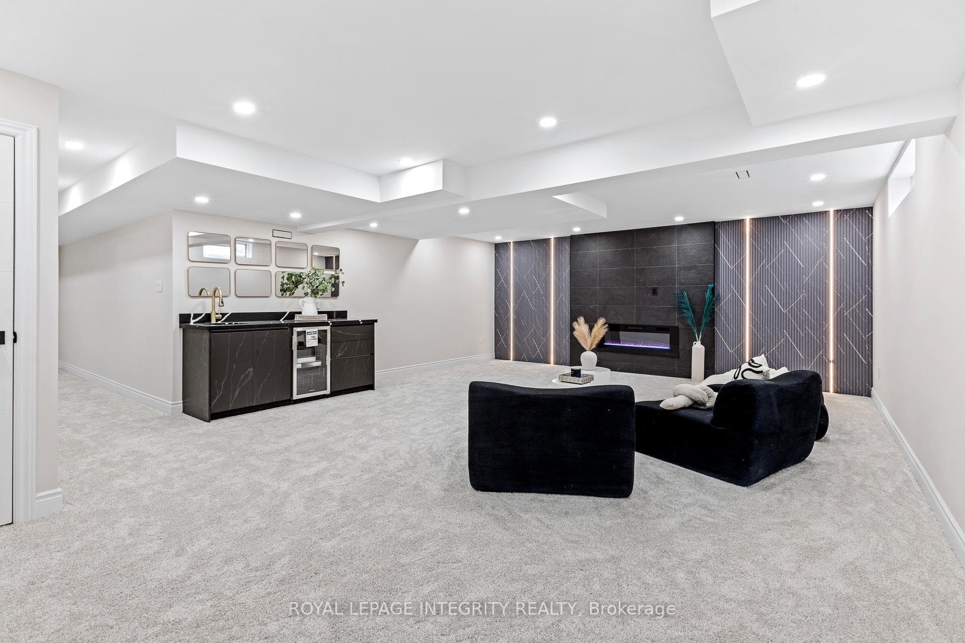 1031 Unicorn Avenue photo 29