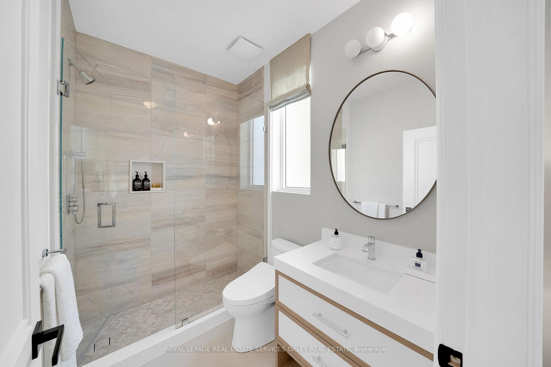 6 Lamport Avenue photo 22