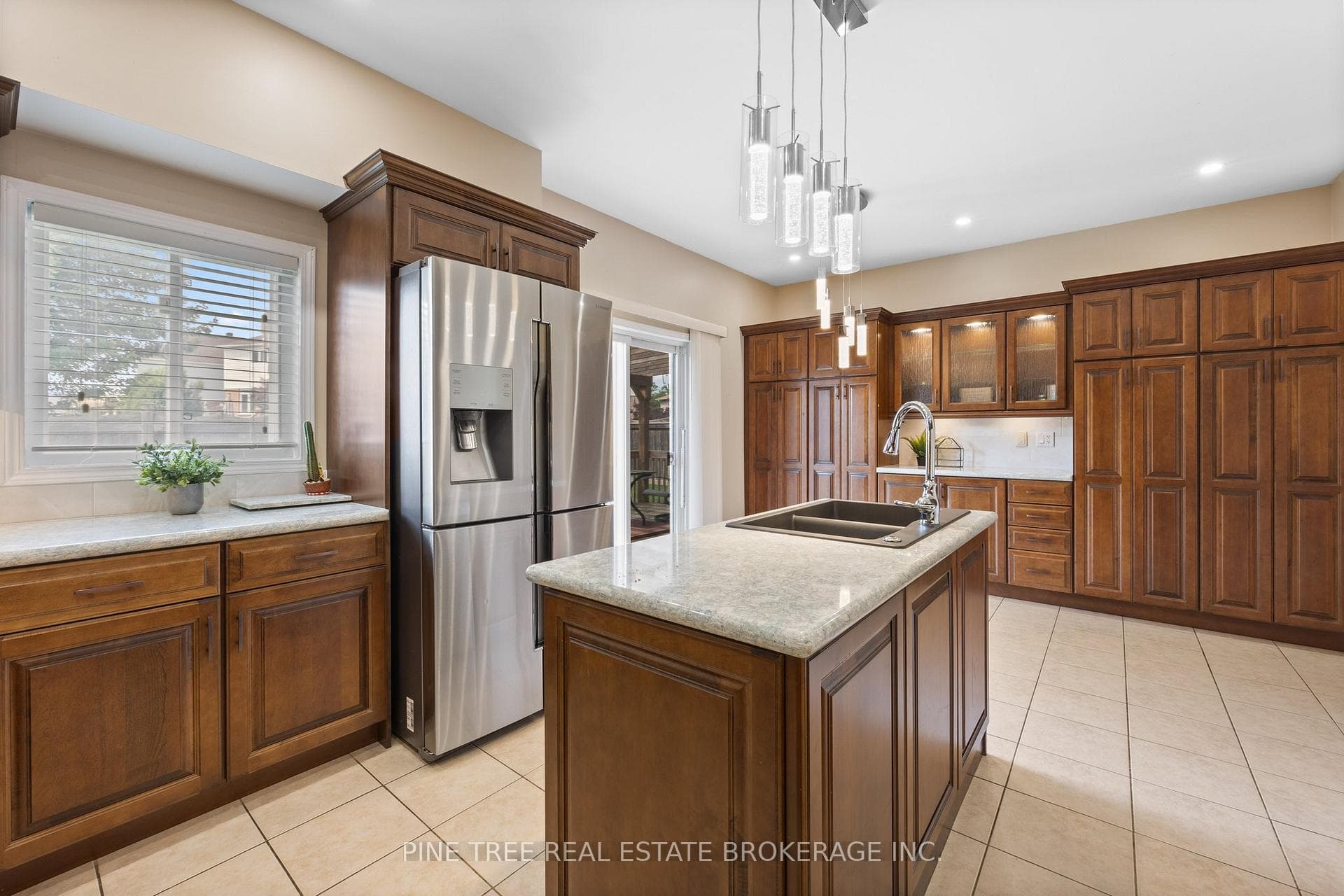 74 Empire Drive photo 11